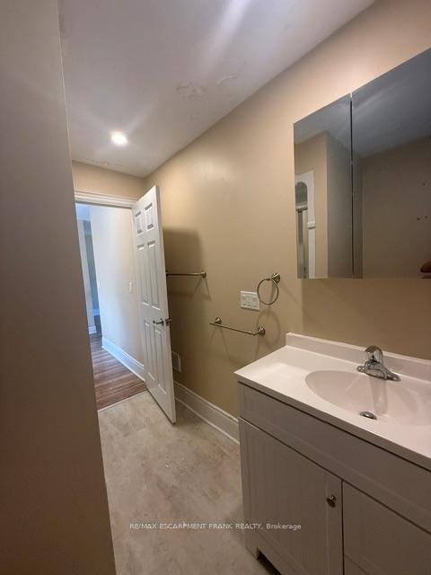 Photo 13 of Unit 2, 302 Jackson Street W, Hamilton, Kirkendall — HOMEH
