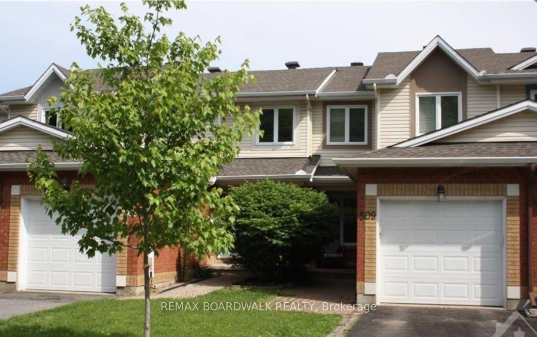 Photo 2 of 509 Lawler Crescent, Ottawa, Chatelaine Village — HOMEH