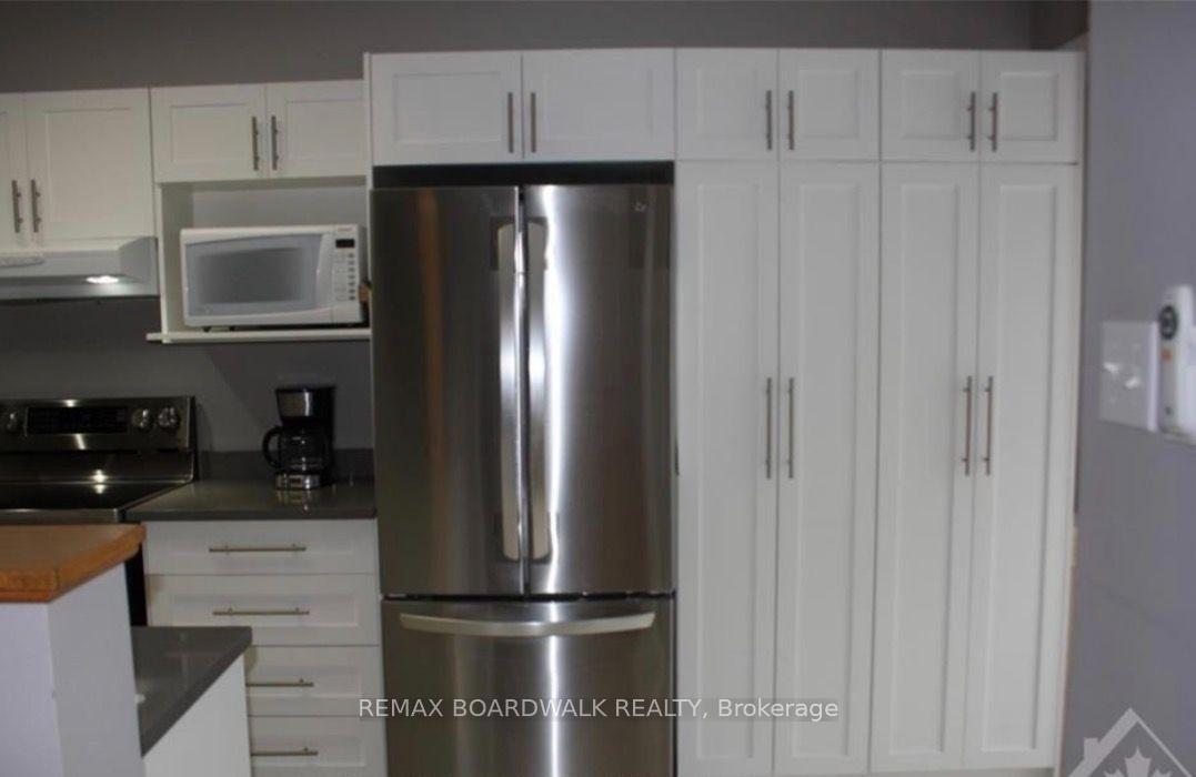 Photo 7 of 509 Lawler Crescent, Ottawa, Chatelaine Village — HOMEH