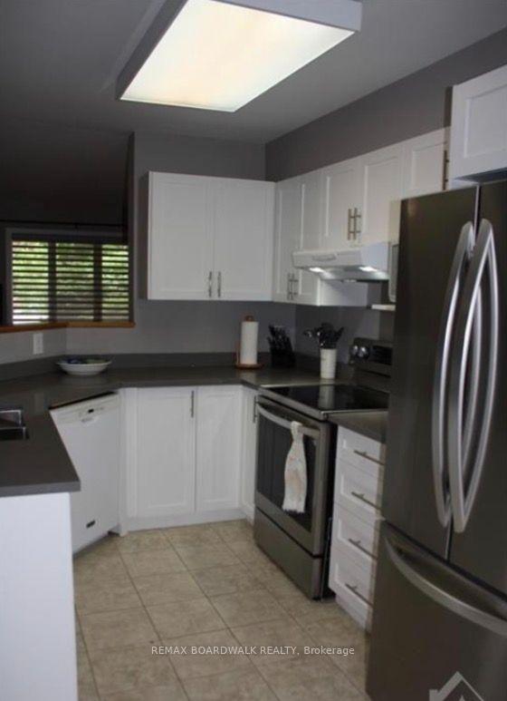 Photo 11 of 509 Lawler Crescent, Ottawa, Chatelaine Village — HOMEH