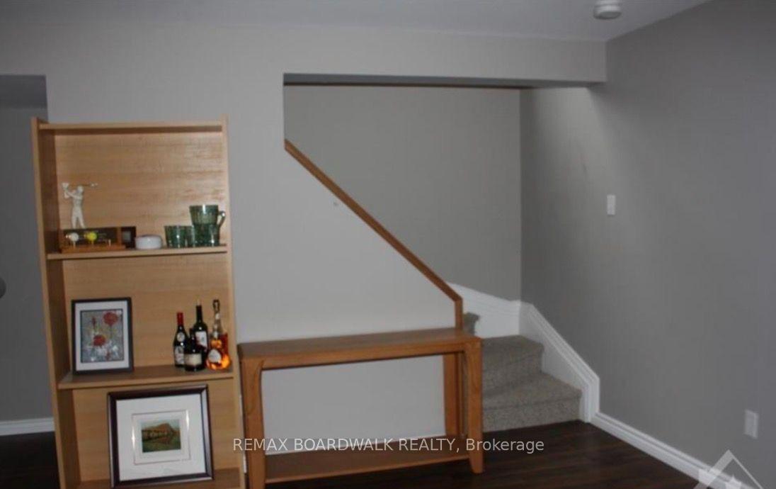 Photo 33 of 509 Lawler Crescent, Ottawa, Chatelaine Village — HOMEH