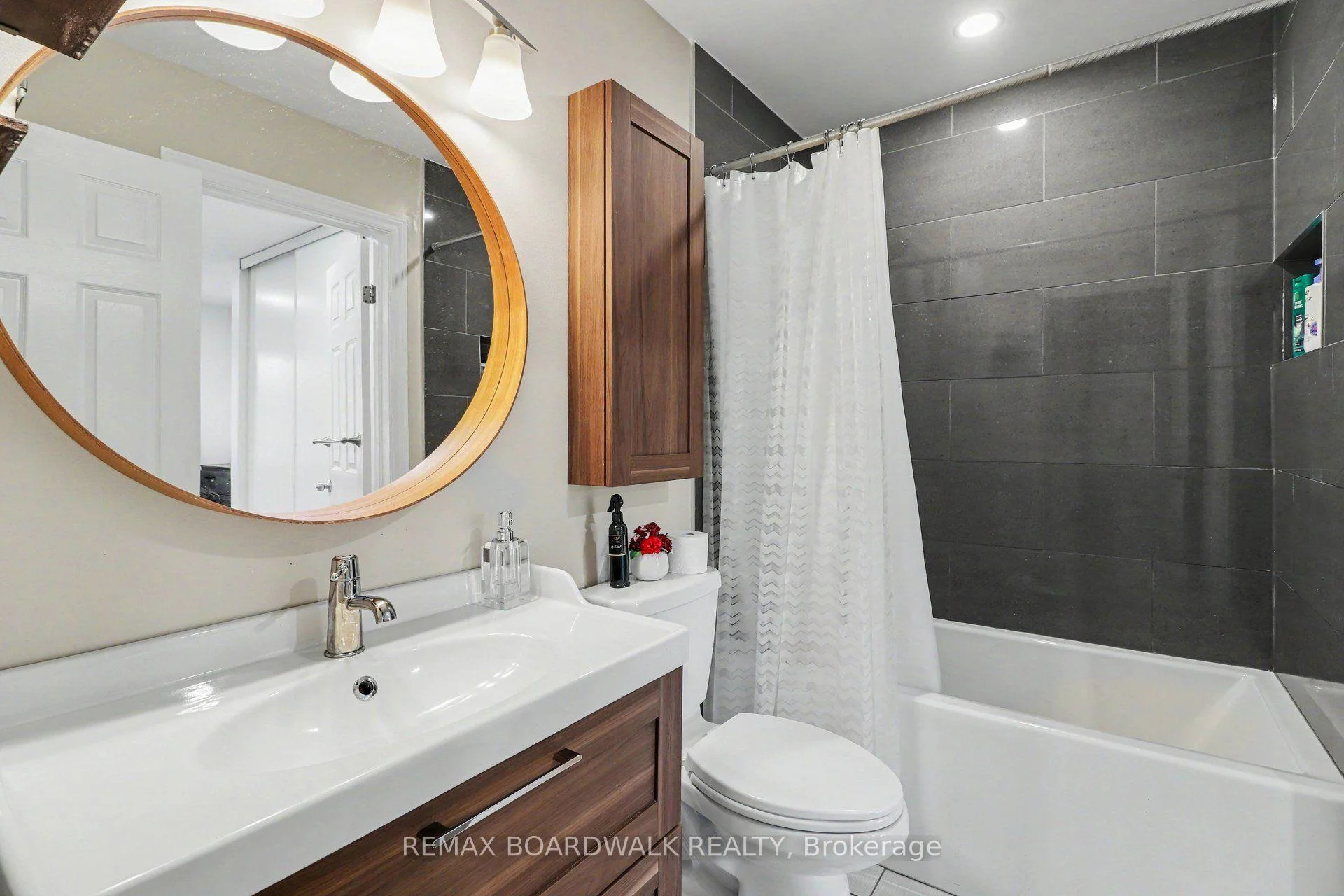 Photo 20 of 509 Lawler Crescent, Ottawa, Chatelaine Village — HOMEH