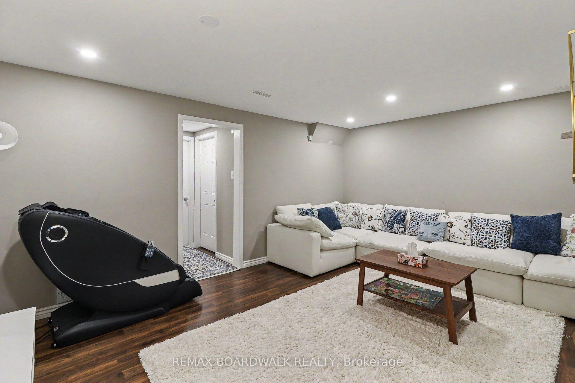 Photo 26 of 509 Lawler Crescent, Ottawa, Chatelaine Village — HOMEH