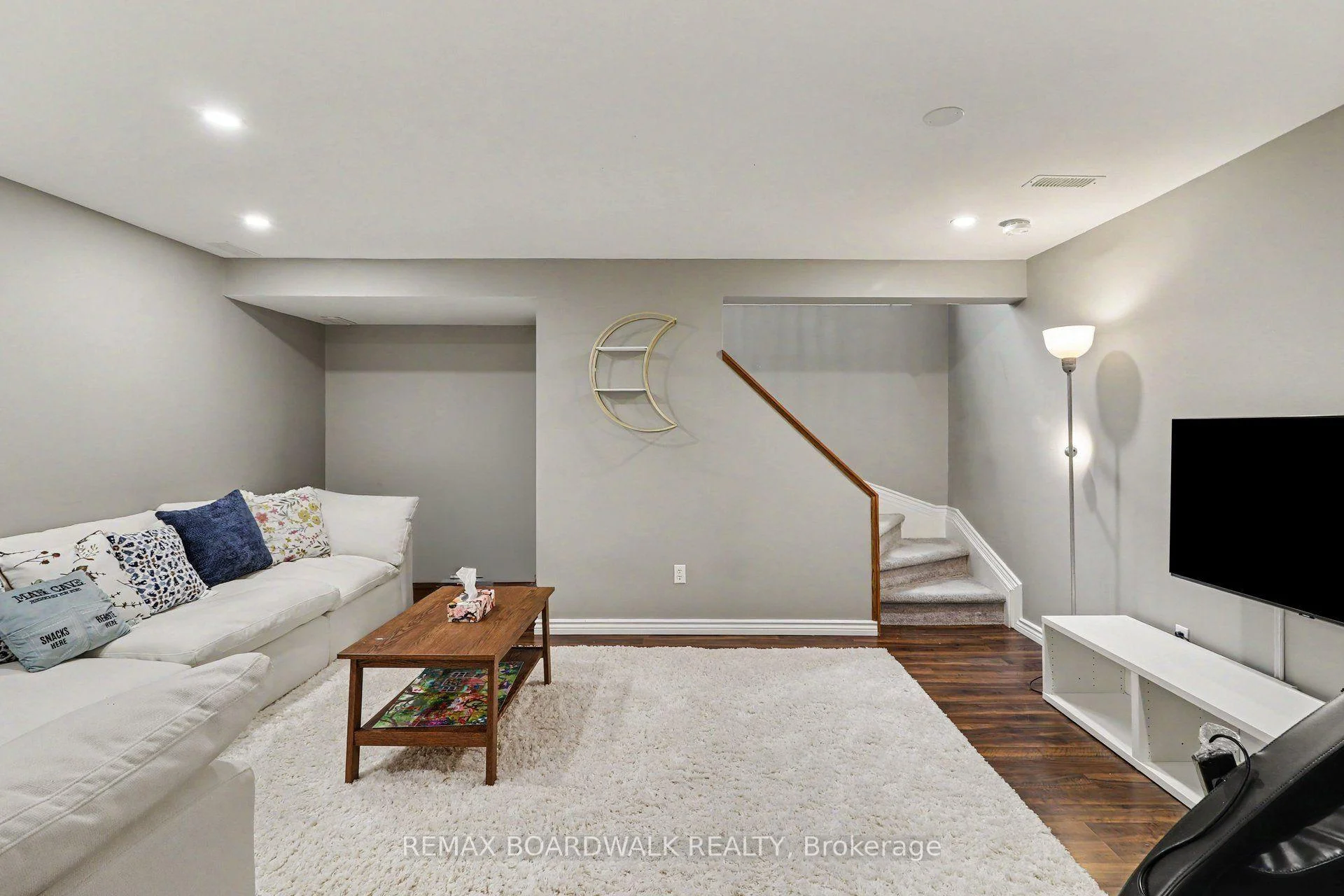 Photo 28 of 509 Lawler Crescent, Ottawa, Chatelaine Village — HOMEH