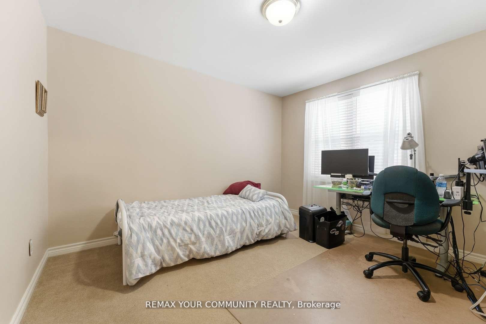 Photo 16 of 154 Hollingsworth Drive, King, King City — HOMEH