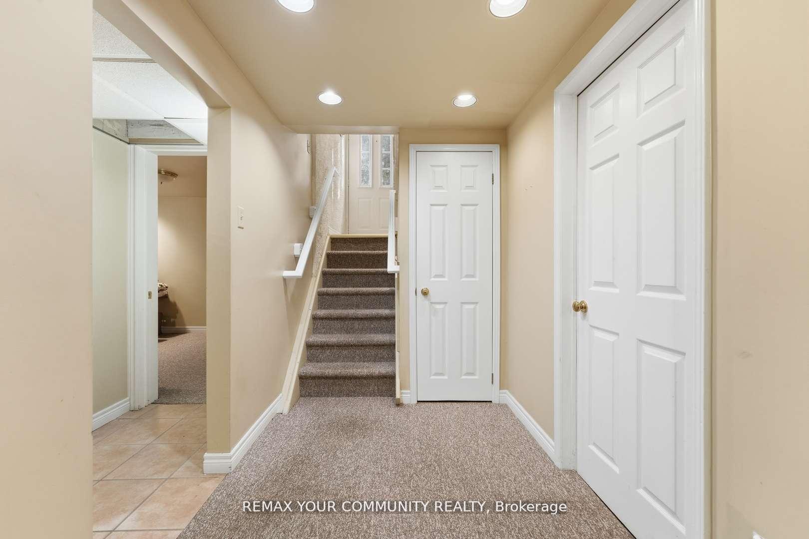 Photo 21 of 154 Hollingsworth Drive, King, King City — HOMEH