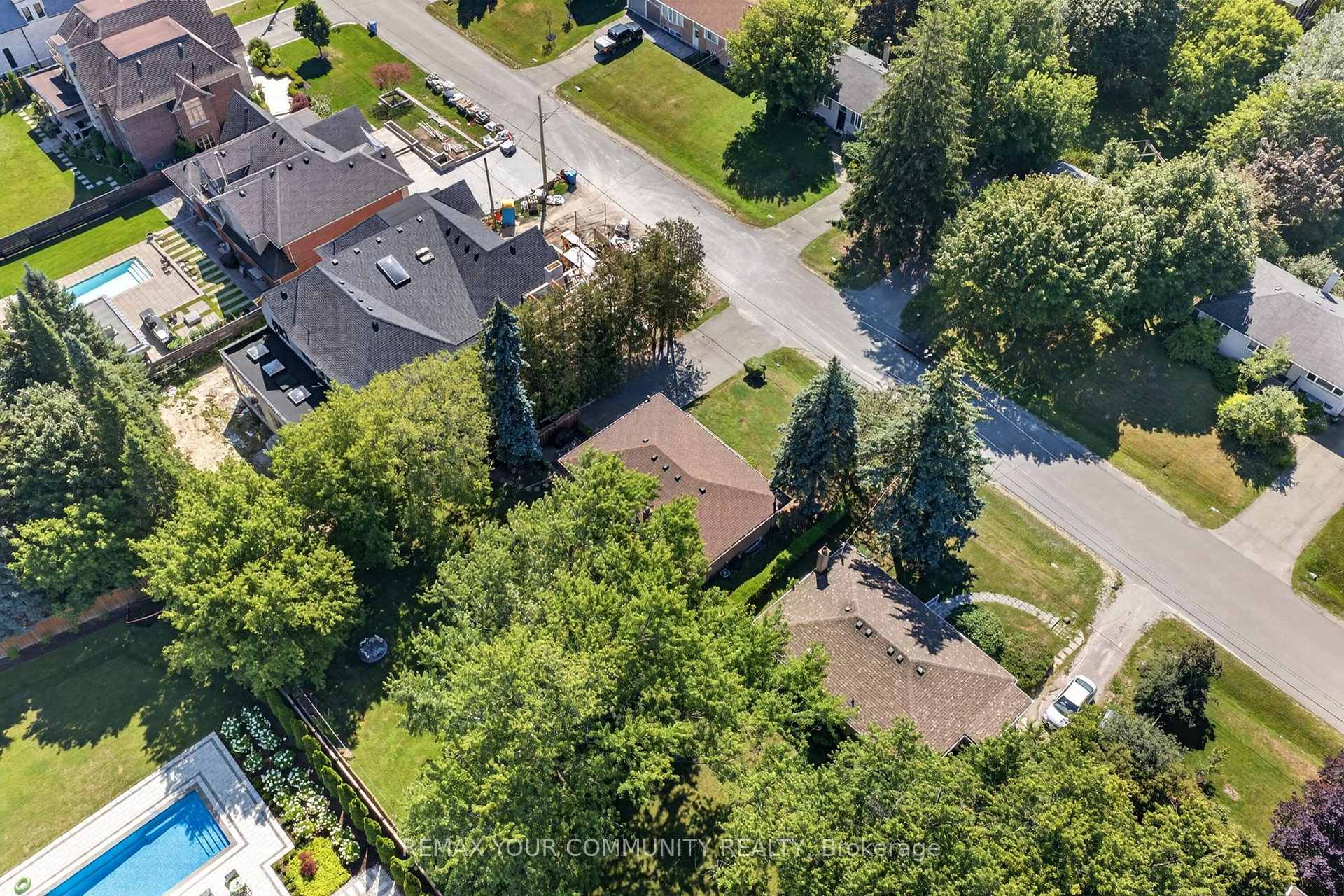 Photo 44 of 154 Hollingsworth Drive, King, King City — HOMEH