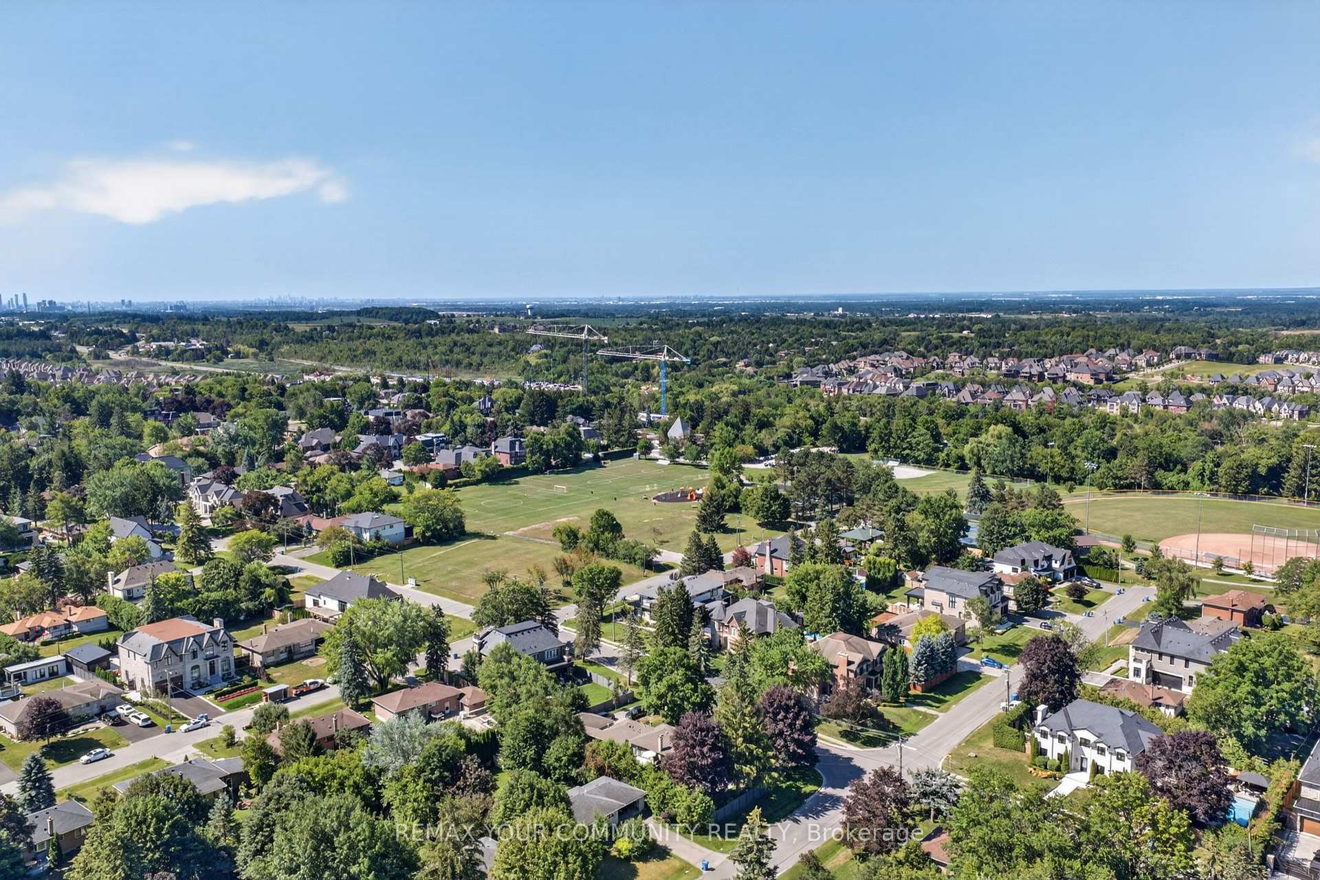 Photo 46 of 154 Hollingsworth Drive, King, King City — HOMEH