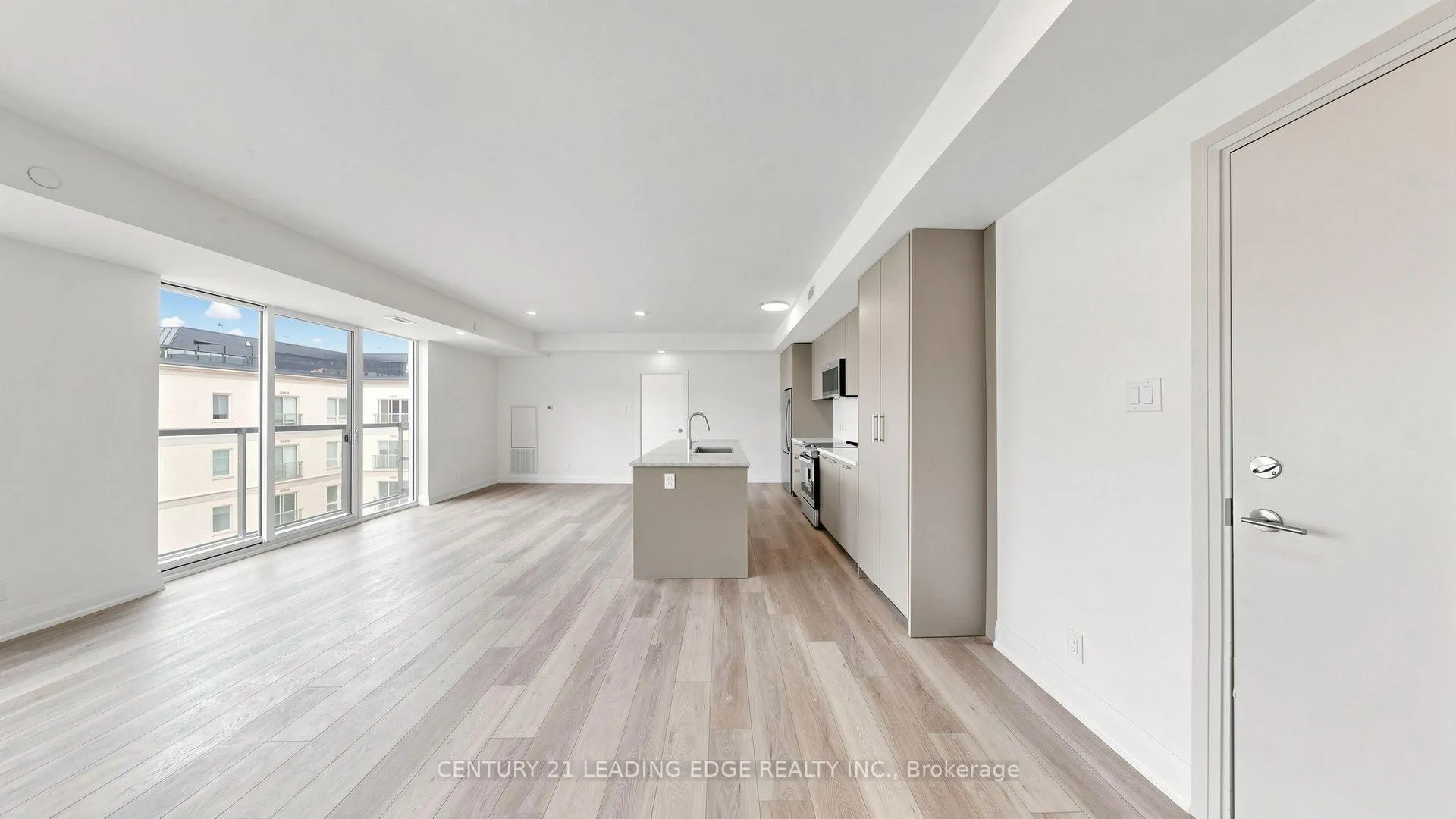 Photo 6 of Unit Ph6, 101 Cathedral High St Street, Markham, Cathedraltown — HOMEH