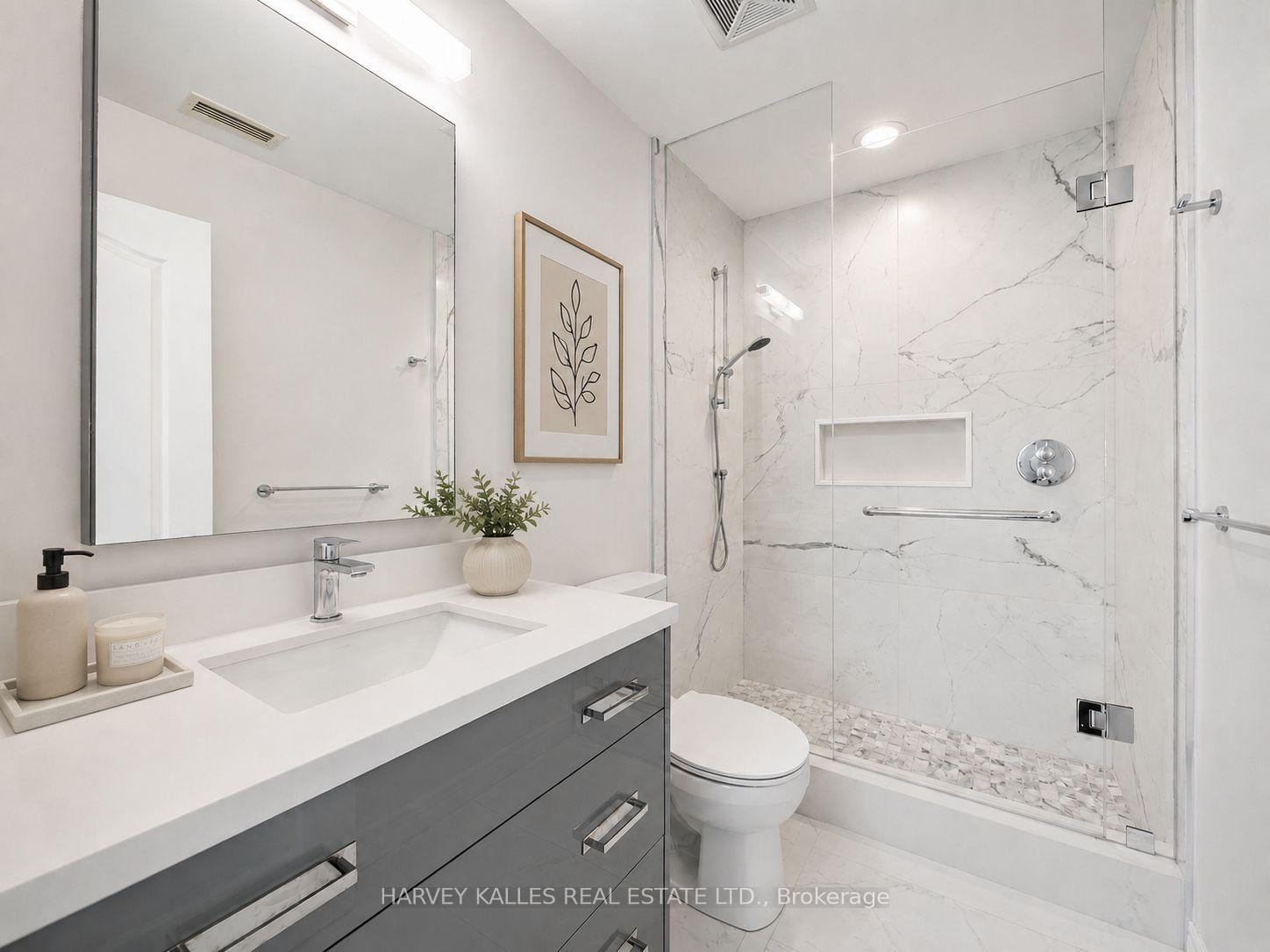 Photo 13 of Unit PH303, 212 Eglinton Avenue E, Toronto, Mount Pleasant West — HOMEH