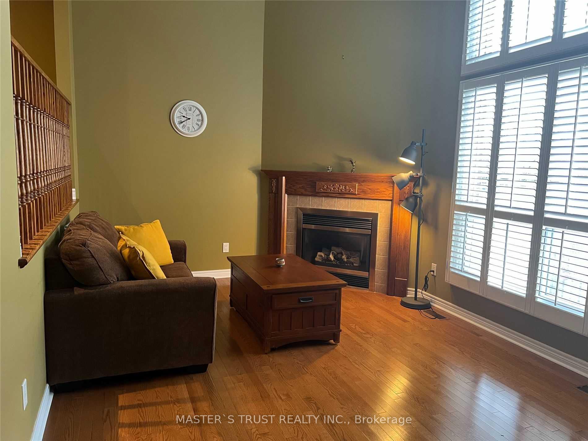 Photo 4 of 6 Dunkeld Way, Markham, Royal Orchard — HOMEH