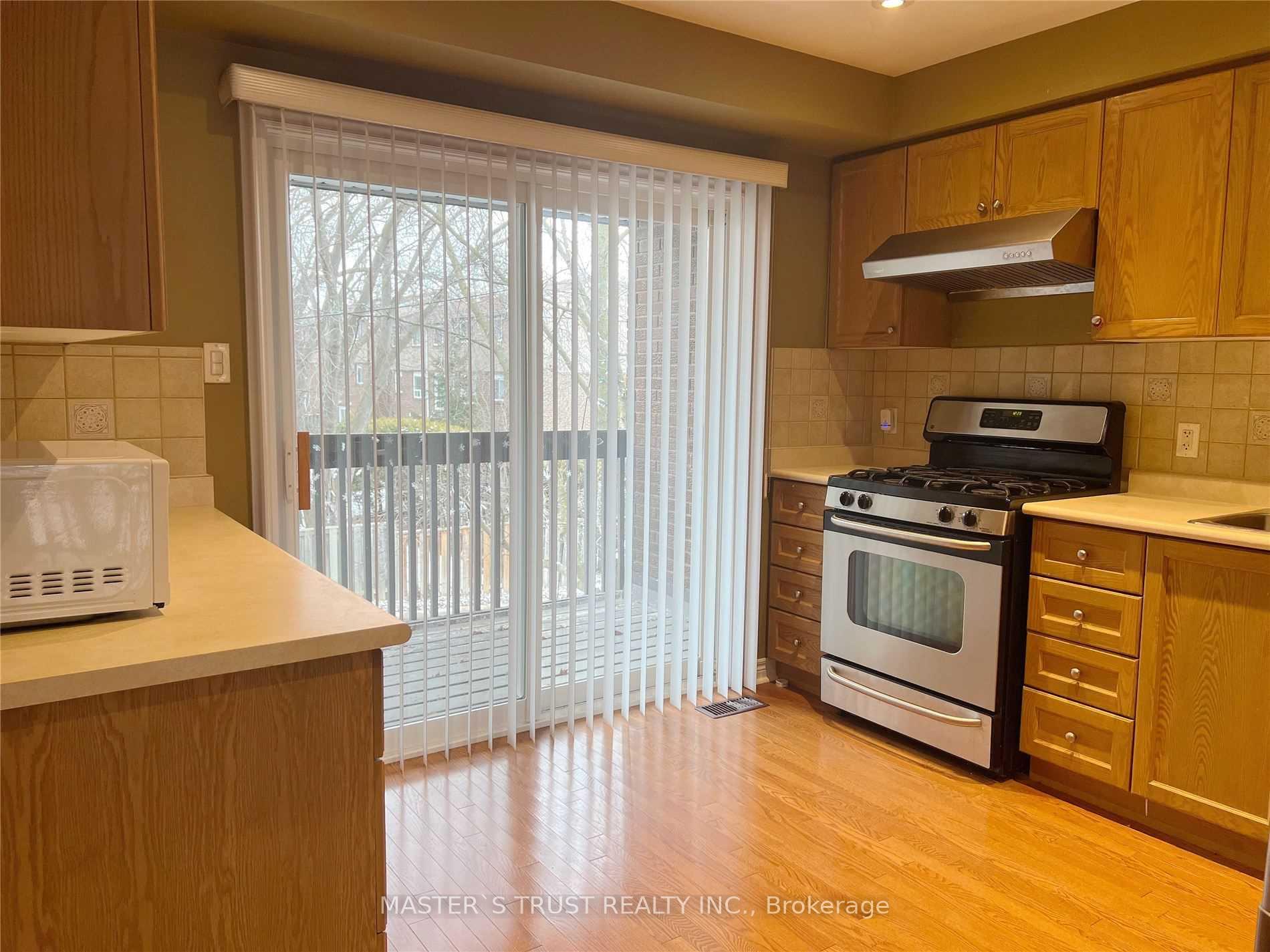 Photo 7 of 6 Dunkeld Way, Markham, Royal Orchard — HOMEH