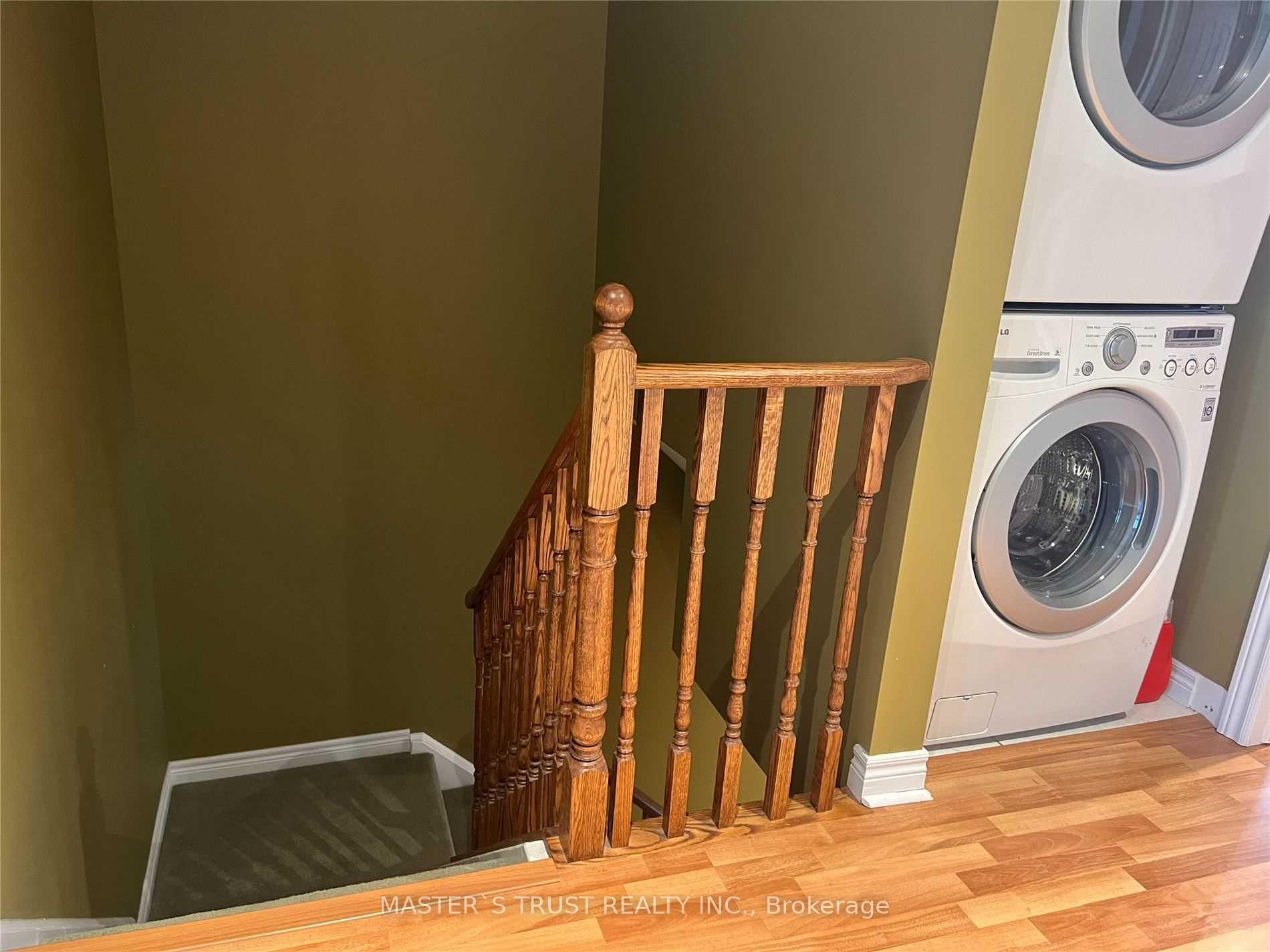 Photo 16 of 6 Dunkeld Way, Markham, Royal Orchard — HOMEH