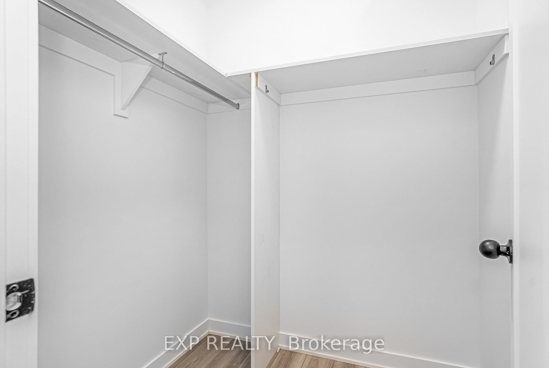 Photo 8 of Unit B, 1377 Louis Lane, Ottawa, Cyrville Rd./Industrial Park — HOMEH