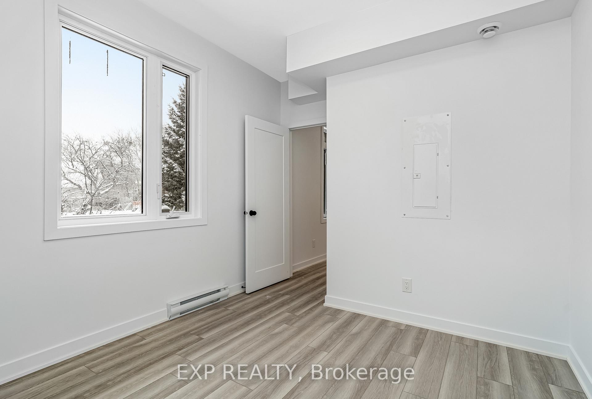 Photo 13 of Unit B, 1377 Louis Lane, Ottawa, Cyrville Rd./Industrial Park — HOMEH