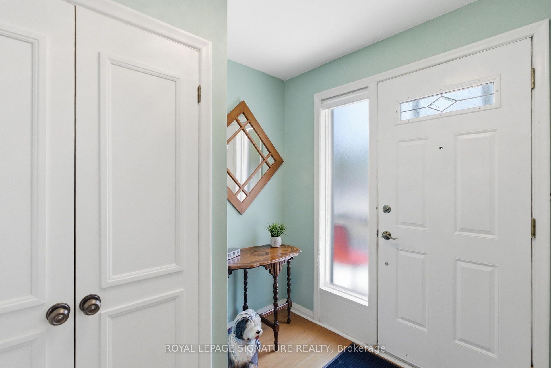Photo 4 of 29 Chandler Drive, Scarborough, Woburn — HOMEH