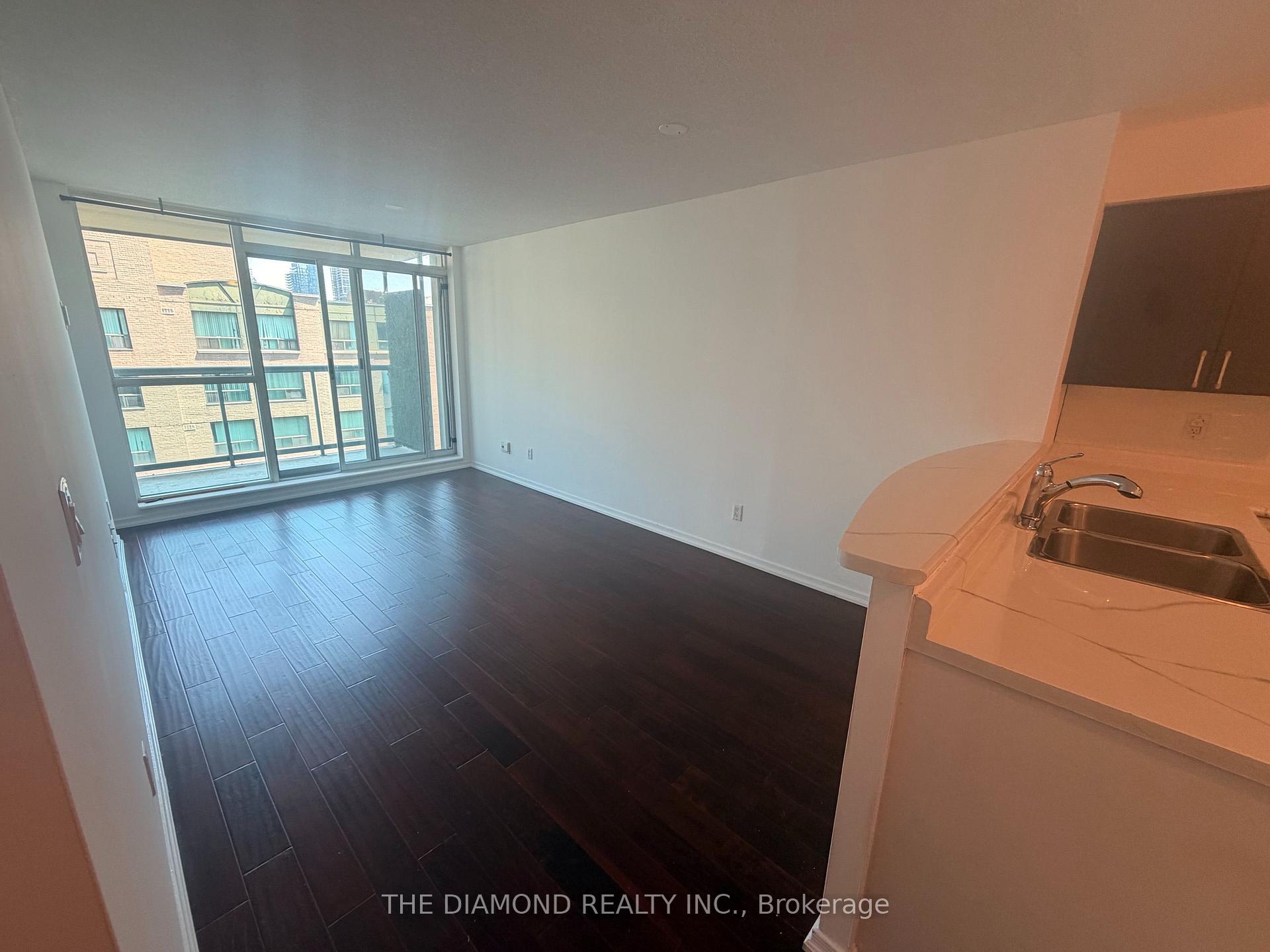 Photo 5 of Unit 1024, 109 Front Street E, Toronto, Waterfront Communities — HOMEH