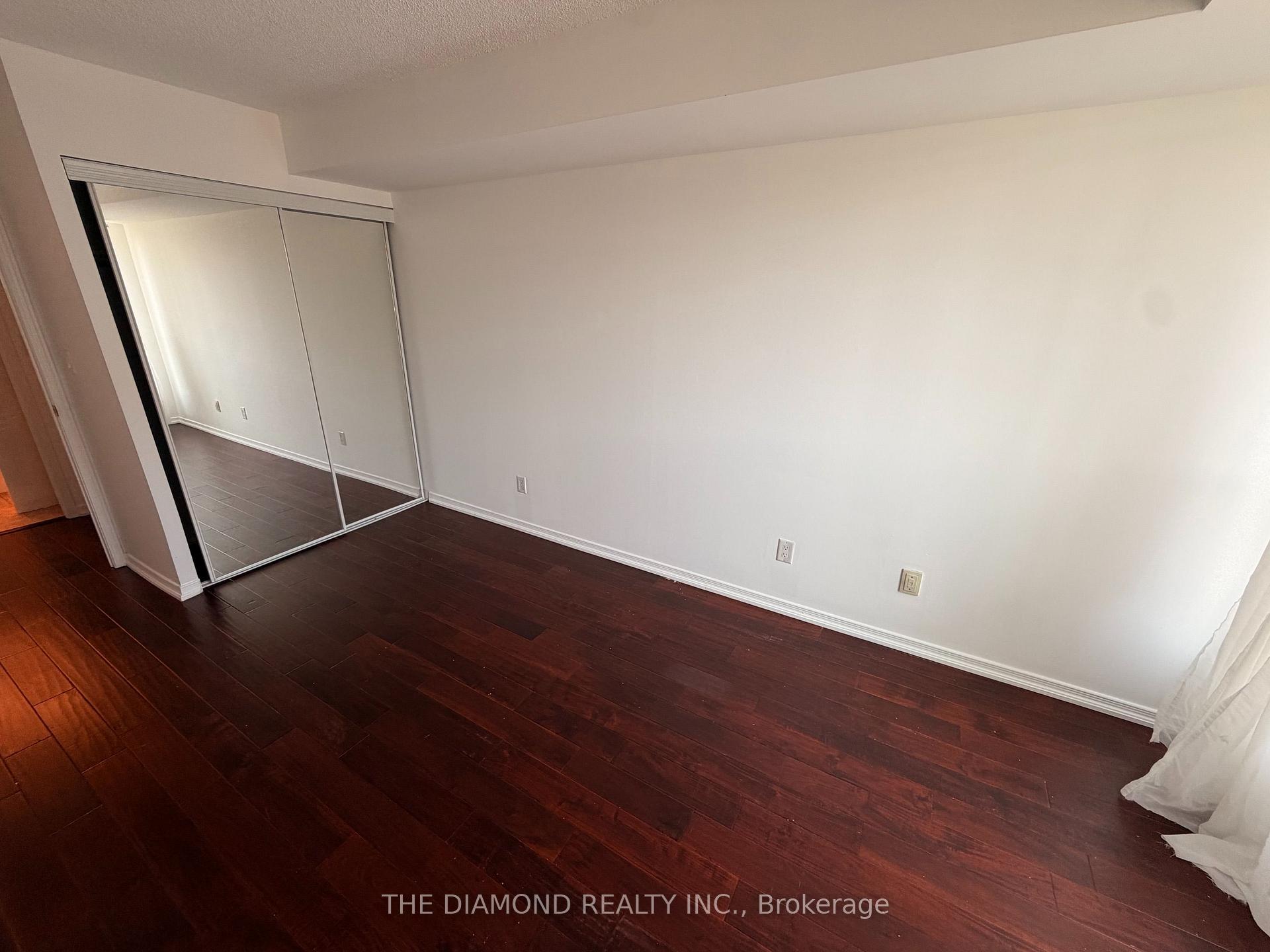Photo 11 of Unit 1024, 109 Front Street E, Toronto, Waterfront Communities — HOMEH