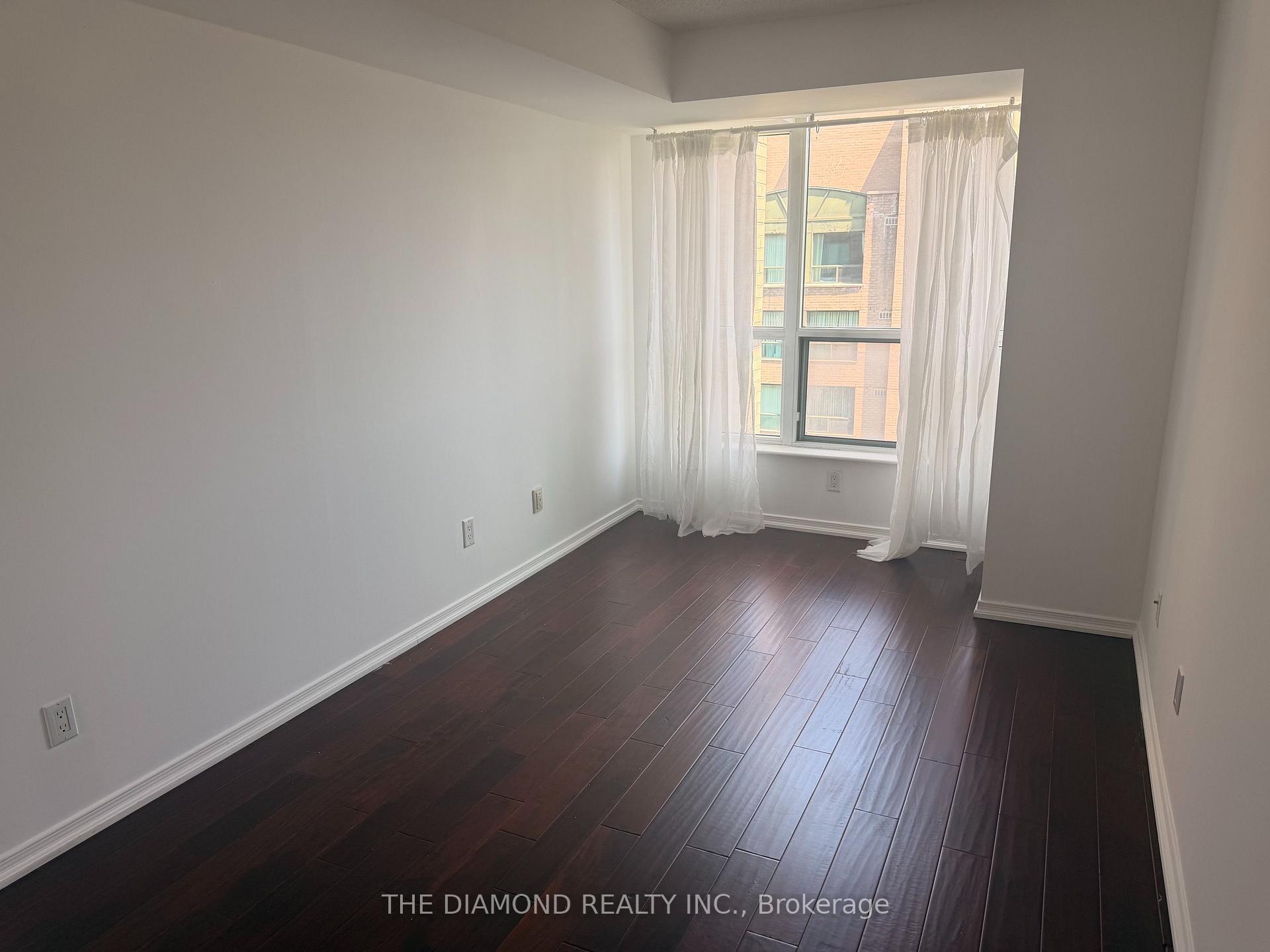 Photo 12 of Unit 1024, 109 Front Street E, Toronto, Waterfront Communities — HOMEH
