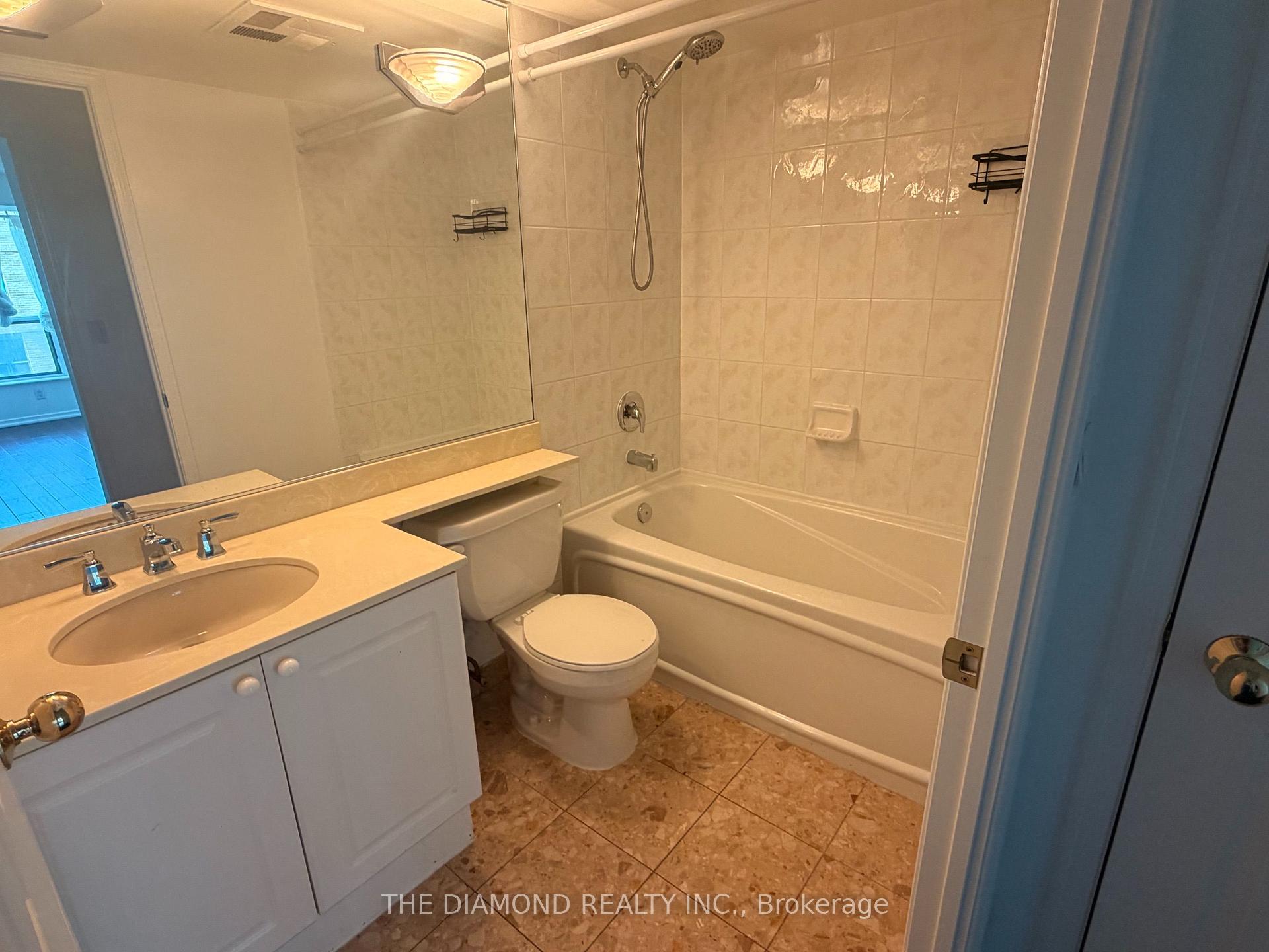 Photo 13 of Unit 1024, 109 Front Street E, Toronto, Waterfront Communities — HOMEH