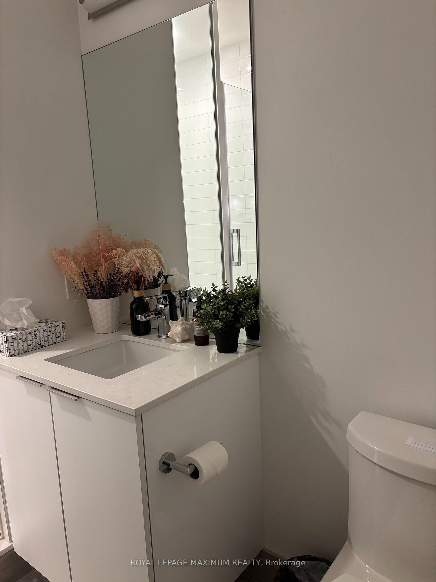 Photo 16 of Unit 7, 50 Ordnance Street, Toronto, Niagara — HOMEH
