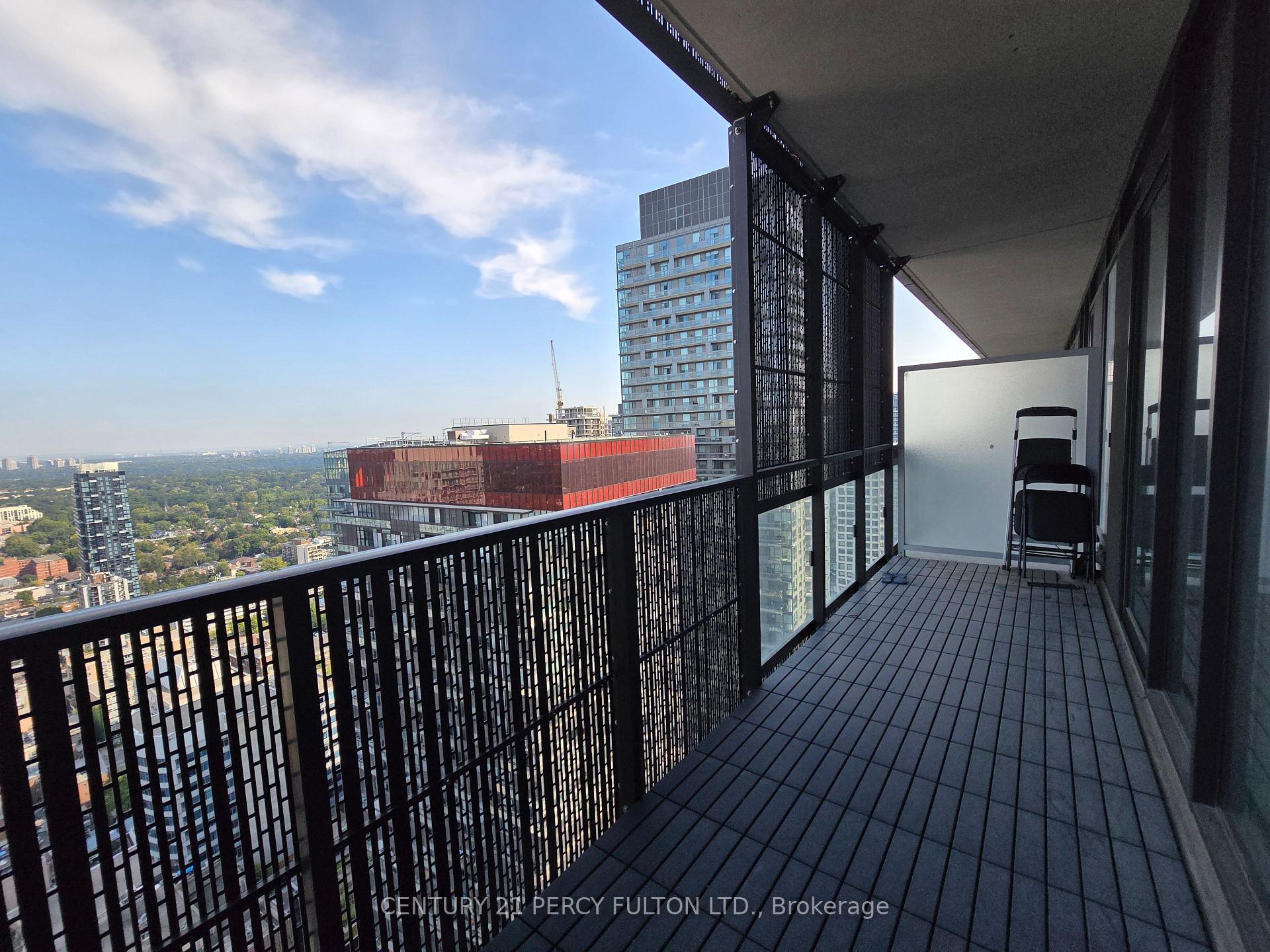 Photo 10 of Unit 3406, 8 Eglinton Avenue E, Toronto, Mount Pleasant West — HOMEH