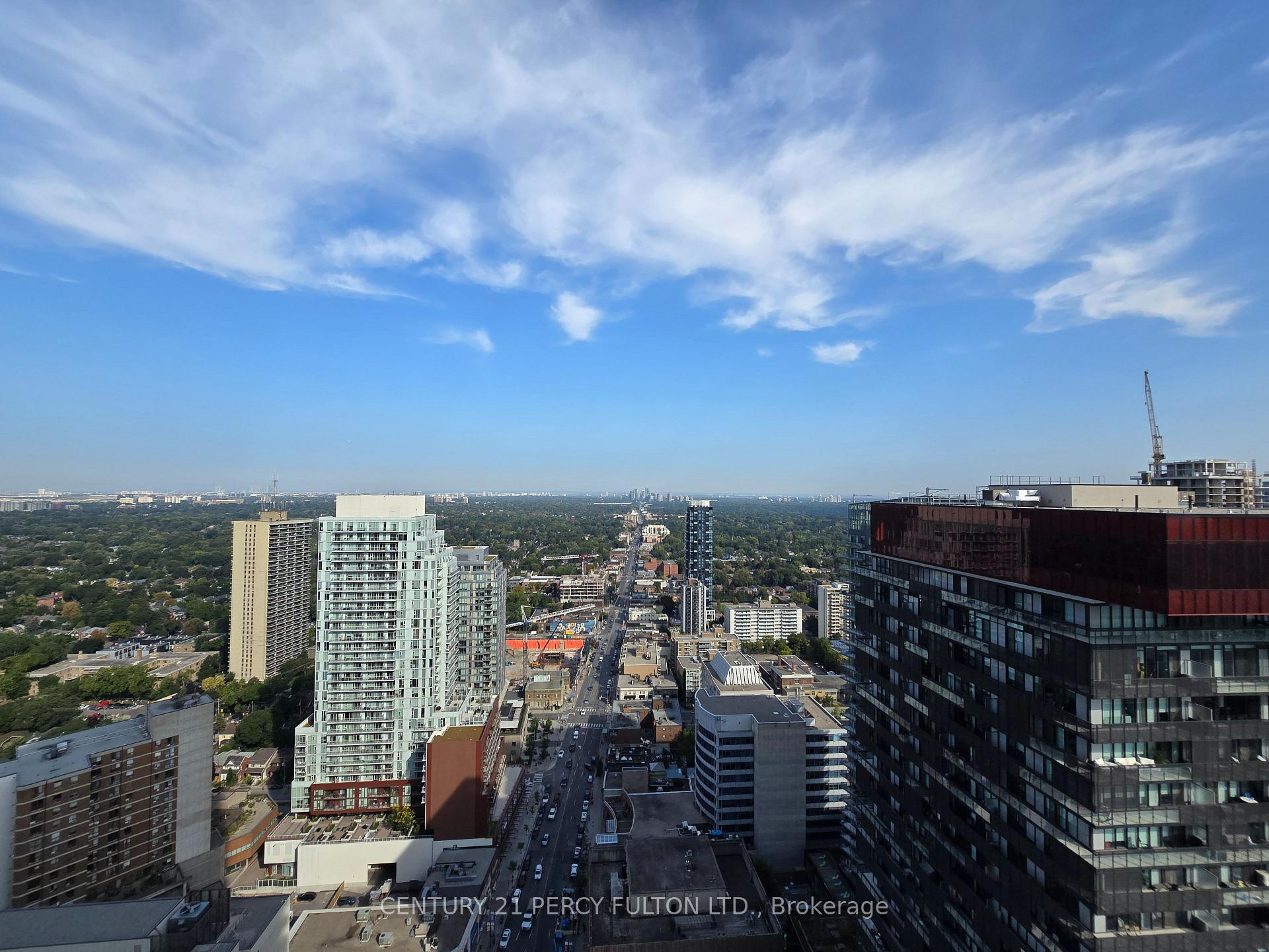 Photo 11 of Unit 3406, 8 Eglinton Avenue E, Toronto, Mount Pleasant West — HOMEH