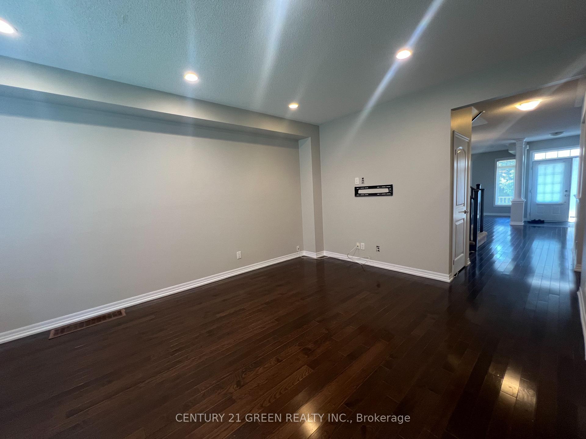 Photo 13 of 37 Aird Court, Milton, Scott — HOMEH