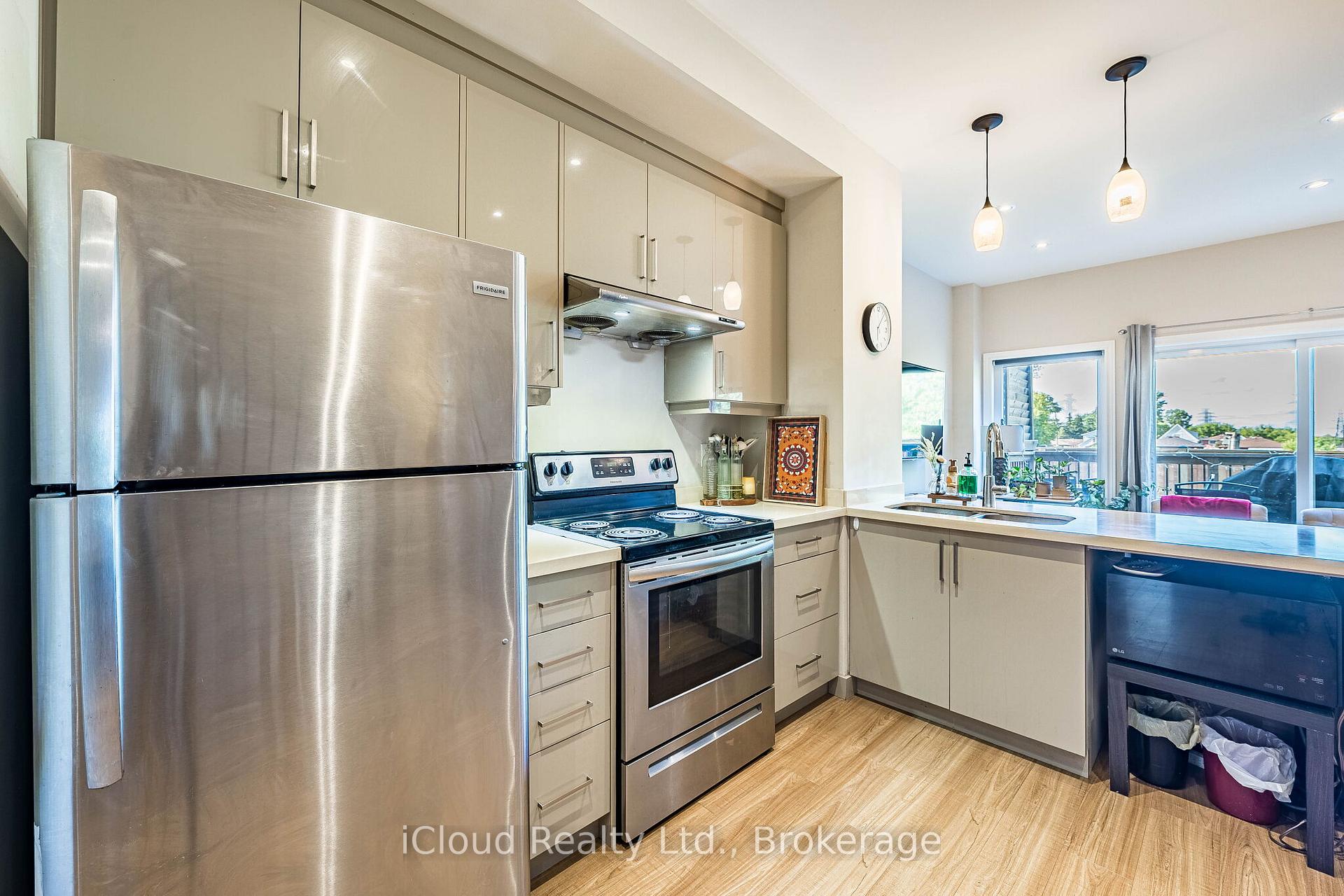 Photo 15 of 235 Mead Avenue, Hamilton, Parkview — HOMEH