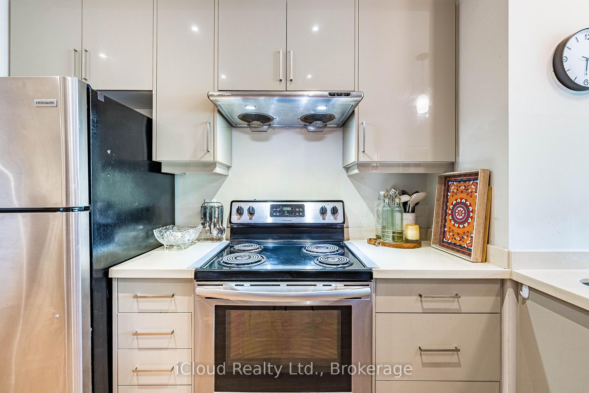 Photo 18 of 235 Mead Avenue, Hamilton, Parkview — HOMEH