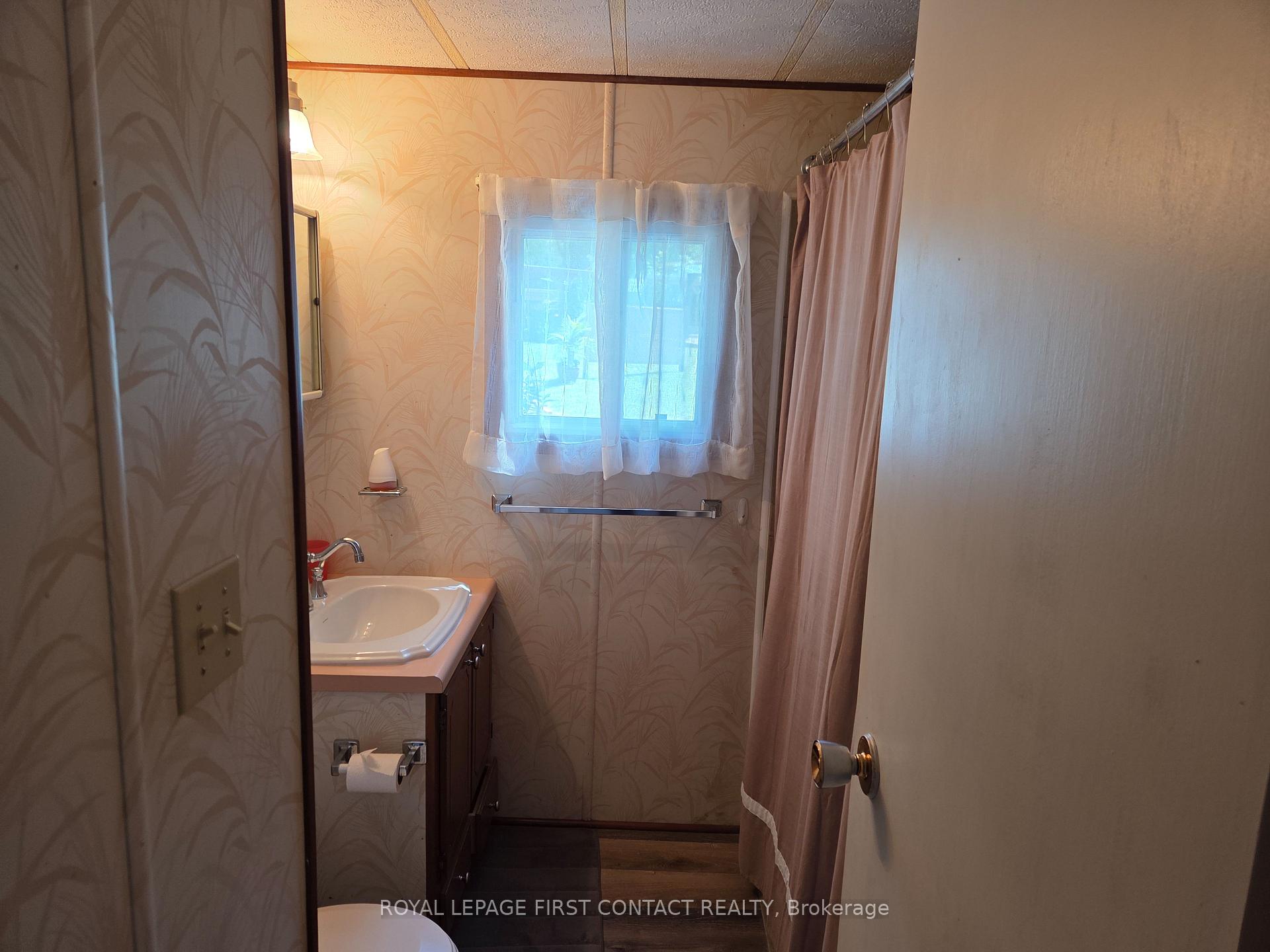 Photo 4 of Unit Site# 409, 2894 Hogback Road, Clearview, Rural Clearview — HOMEH