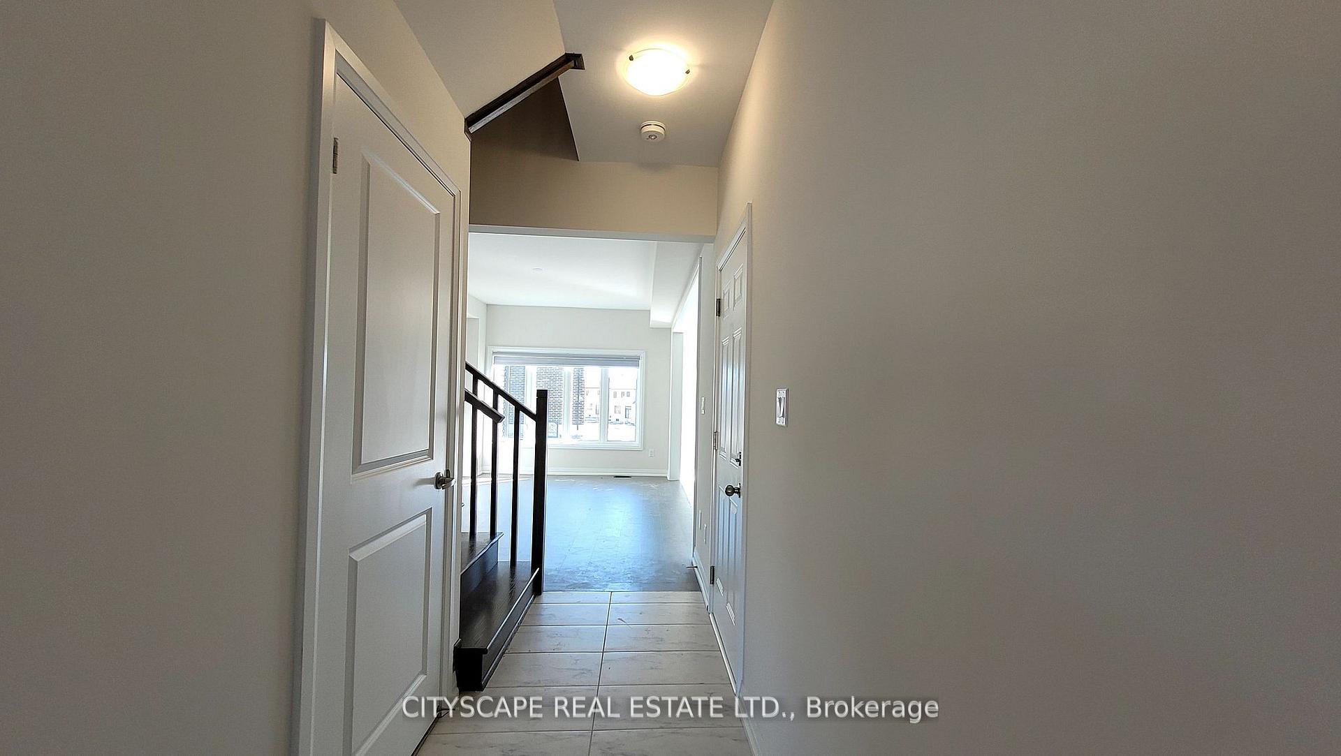 Photo 4 of 206 Rosanne Circle, Wasaga Beach — HOMEH