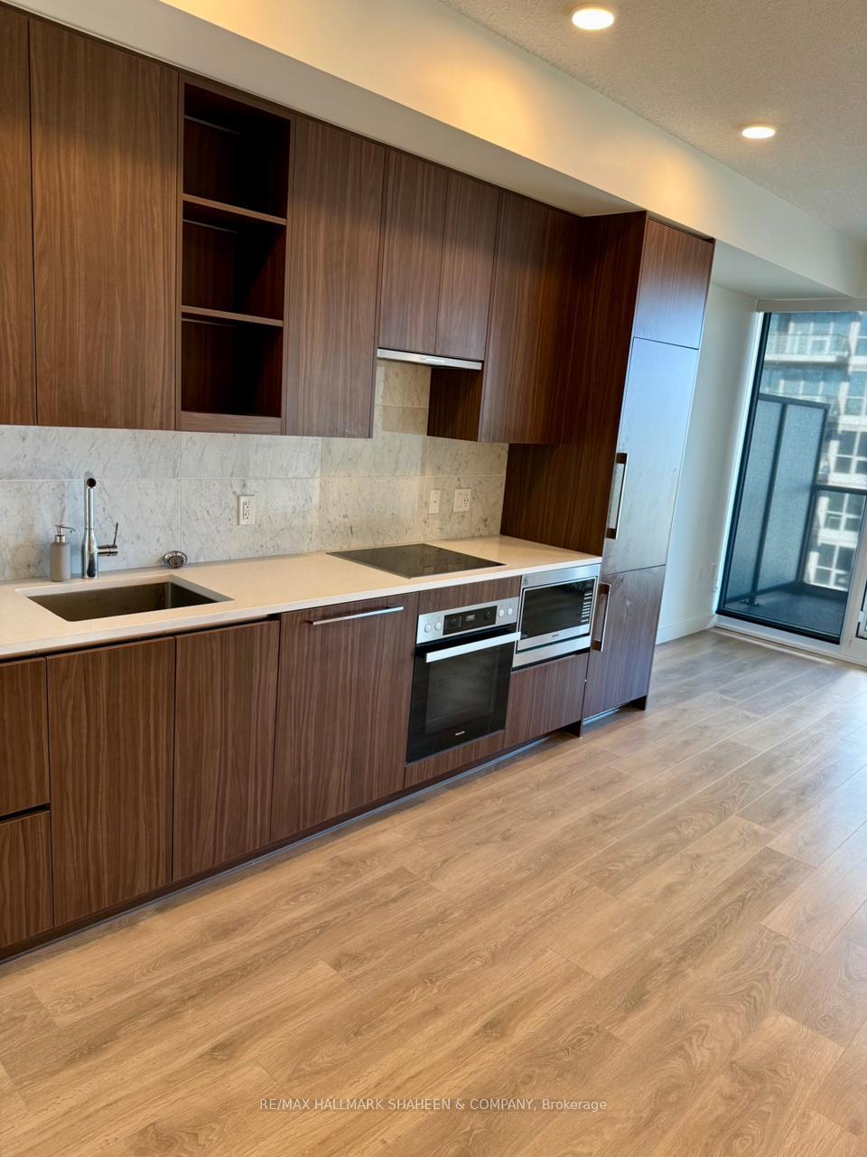 Photo 16 of Unit 13, 85 McMahon Drive, North York, Bayview Village — HOMEH