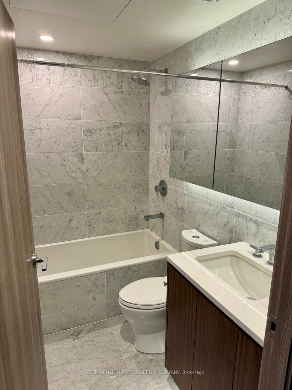 Photo 24 of Unit 13, 85 McMahon Drive, North York, Bayview Village — HOMEH
