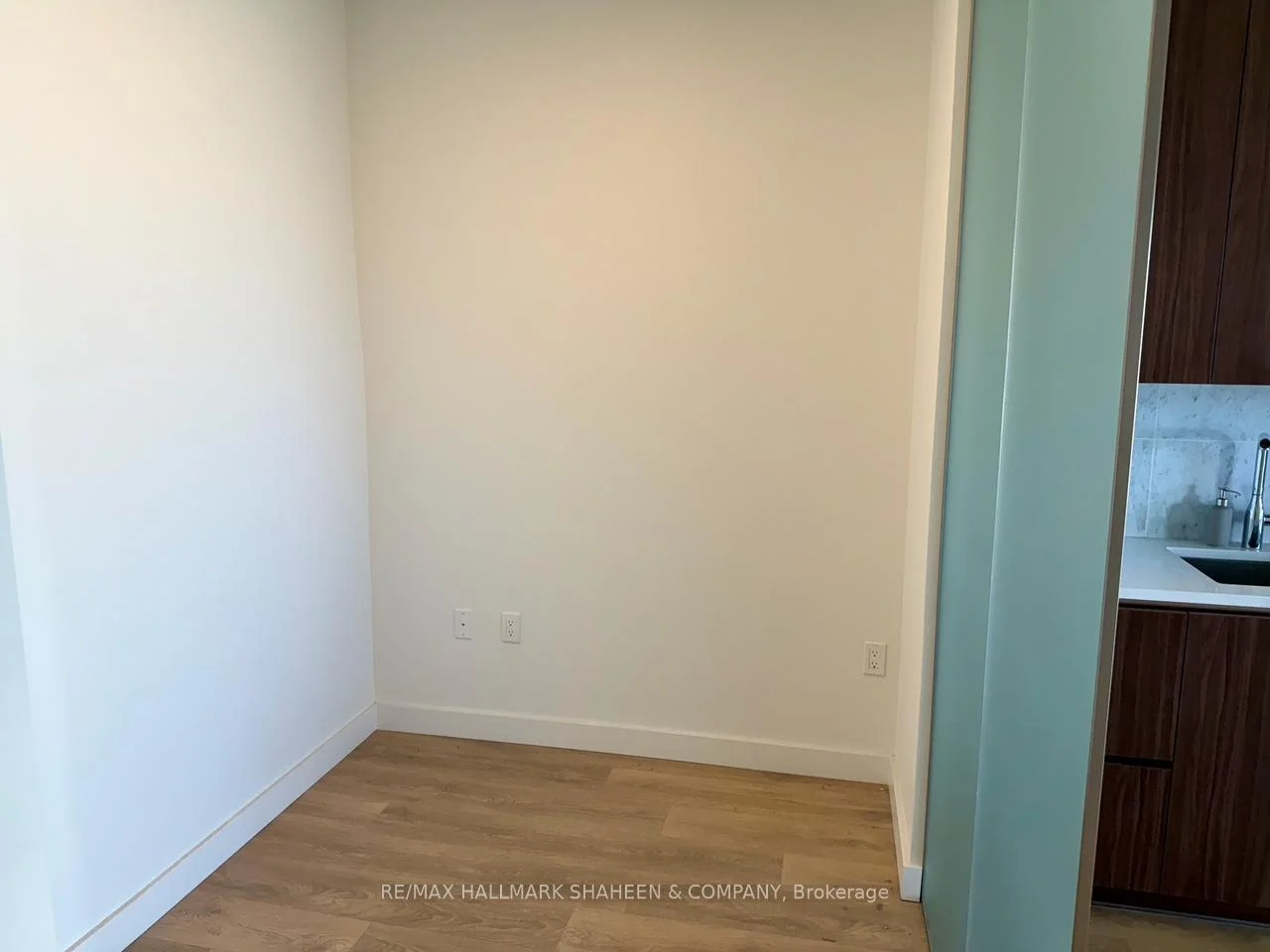 Photo 14 of Unit 13, 85 McMahon Drive, North York, Bayview Village — HOMEH