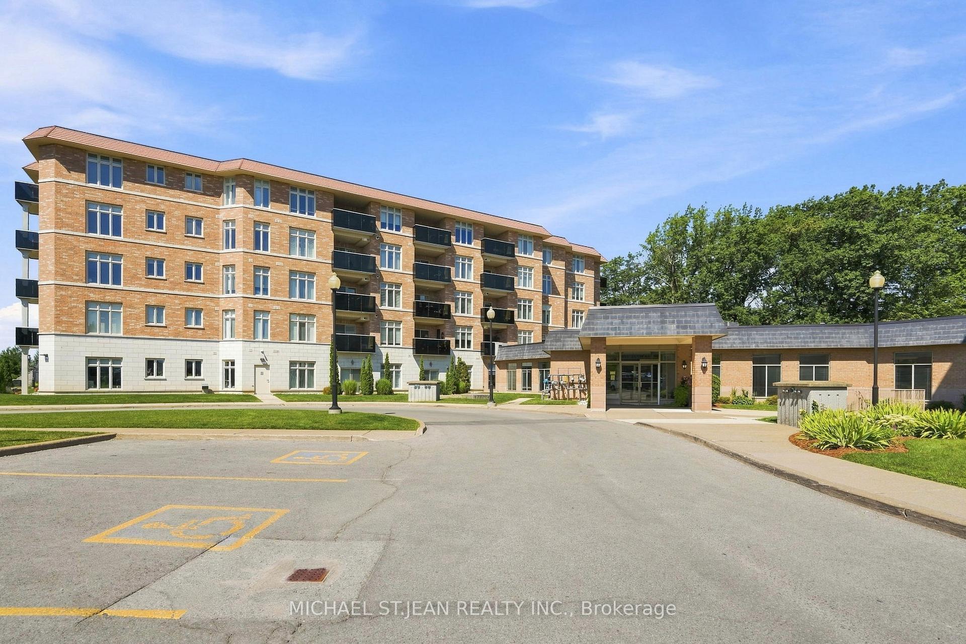 Photo 2 of Unit 521, 8111 Forest Glen Drive, Niagara Falls, Mt. Carmel — HOMEH