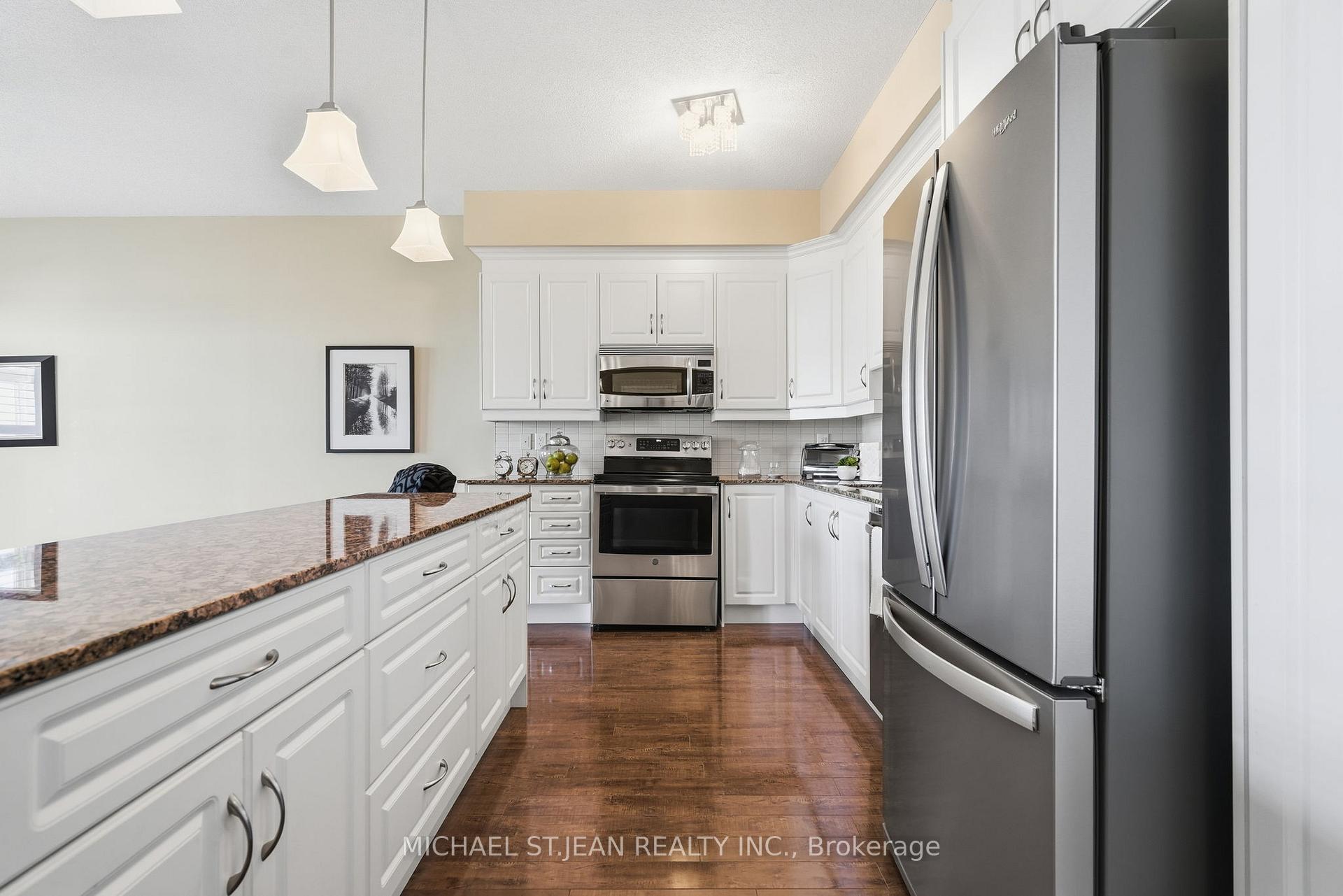 Photo 12 of Unit 521, 8111 Forest Glen Drive, Niagara Falls, Mt. Carmel — HOMEH