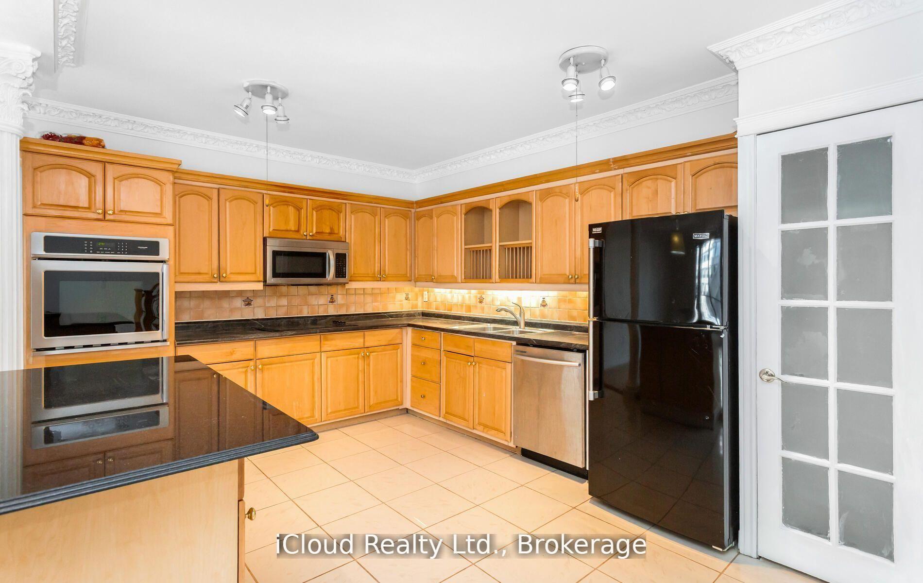 Photo 22 of Unit 837, 33 Harbour Square, Toronto, Waterfront Communities — HOMEH