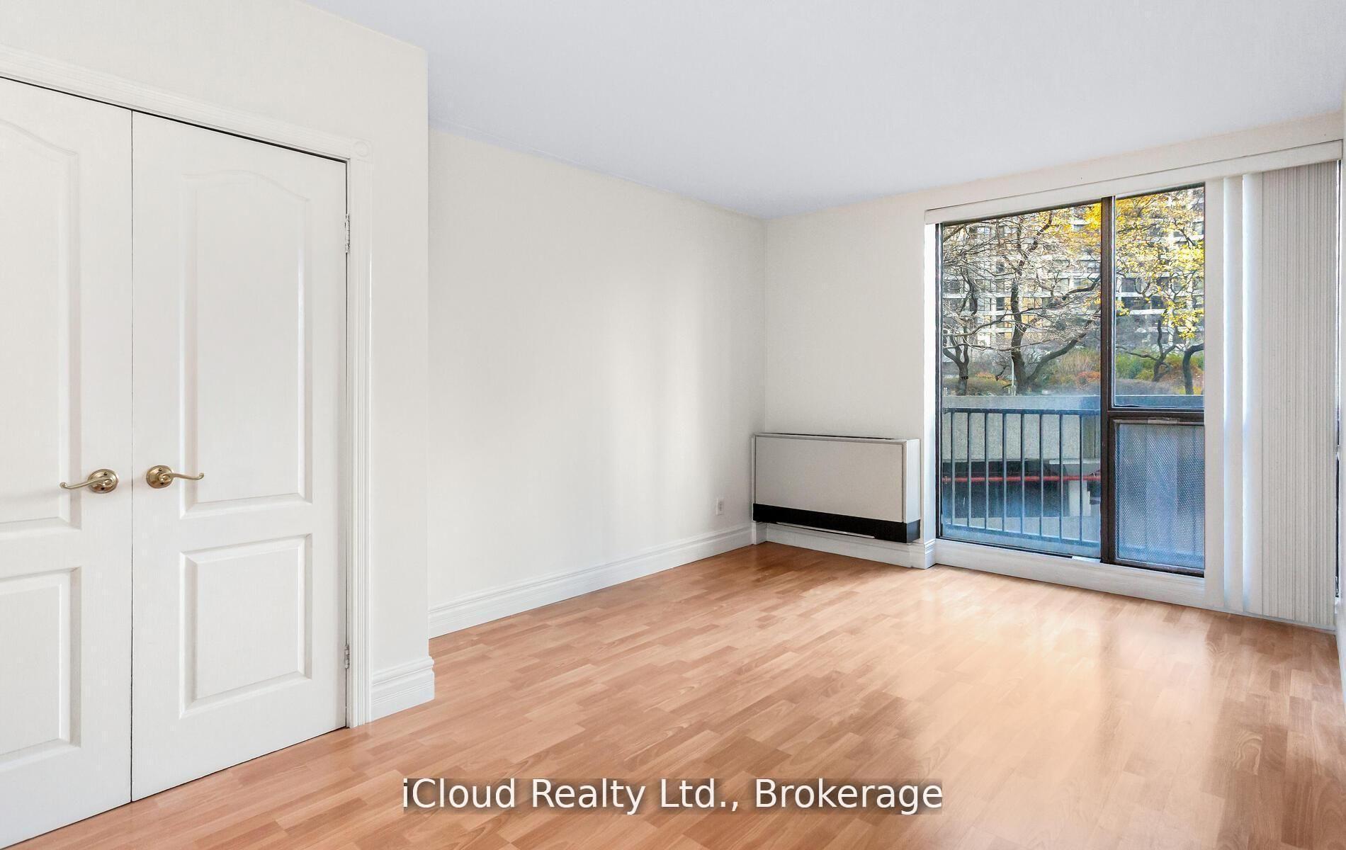 Photo 34 of Unit 837, 33 Harbour Square, Toronto, Waterfront Communities — HOMEH