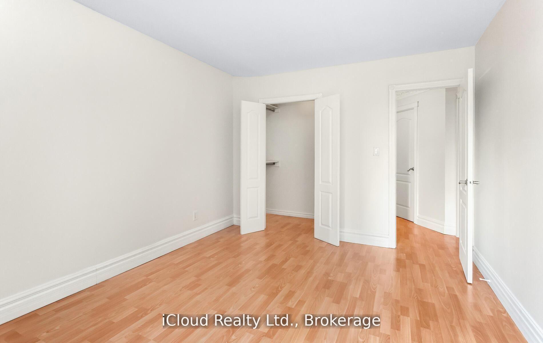 Photo 37 of Unit 837, 33 Harbour Square, Toronto, Waterfront Communities — HOMEH