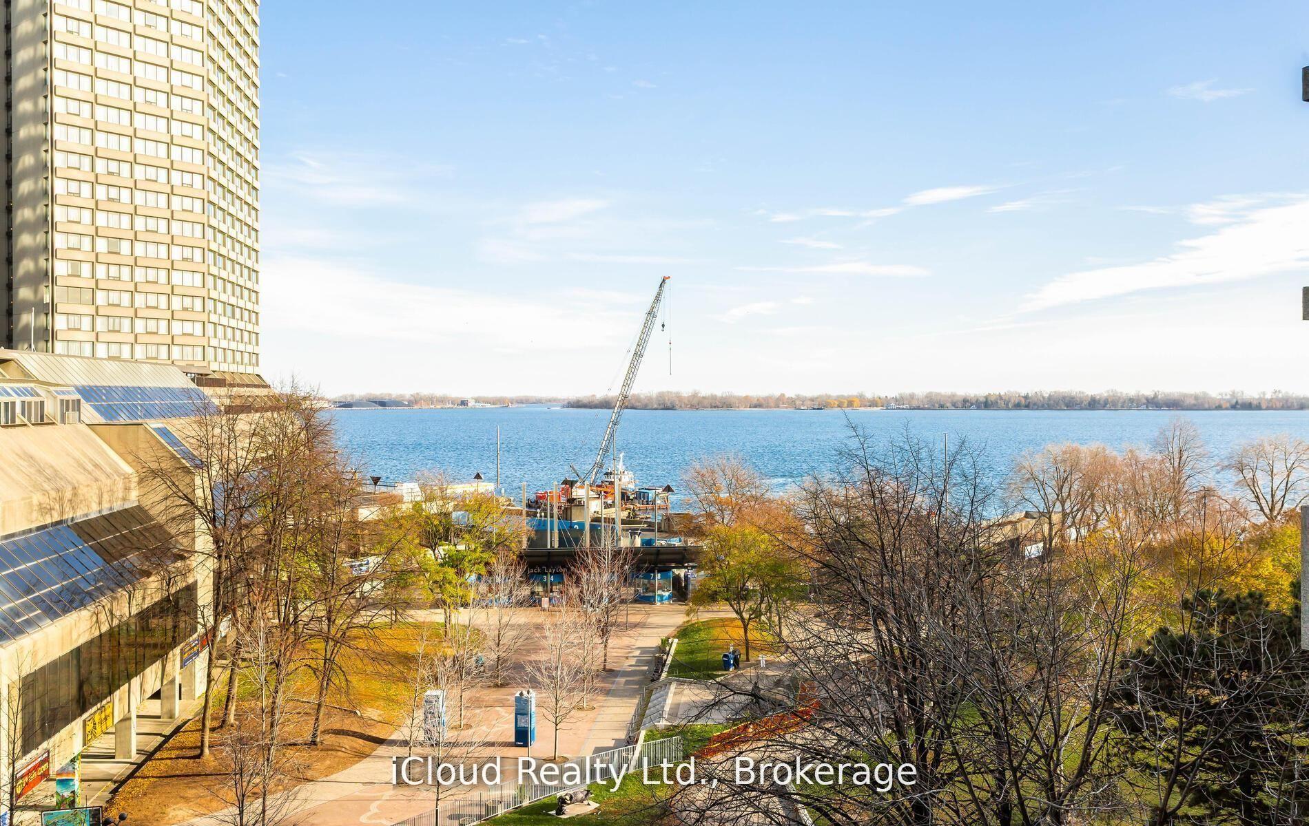 Photo 45 of Unit 837, 33 Harbour Square, Toronto, Waterfront Communities — HOMEH