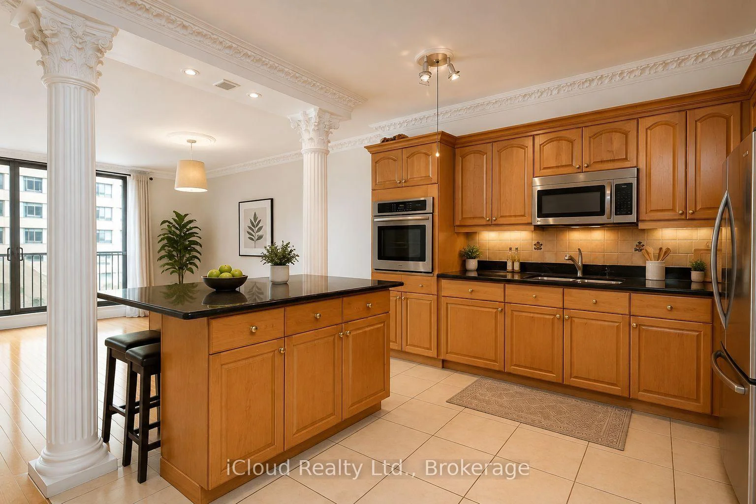 Photo 10 of Unit 837, 33 Harbour Square, Toronto, Waterfront Communities — HOMEH