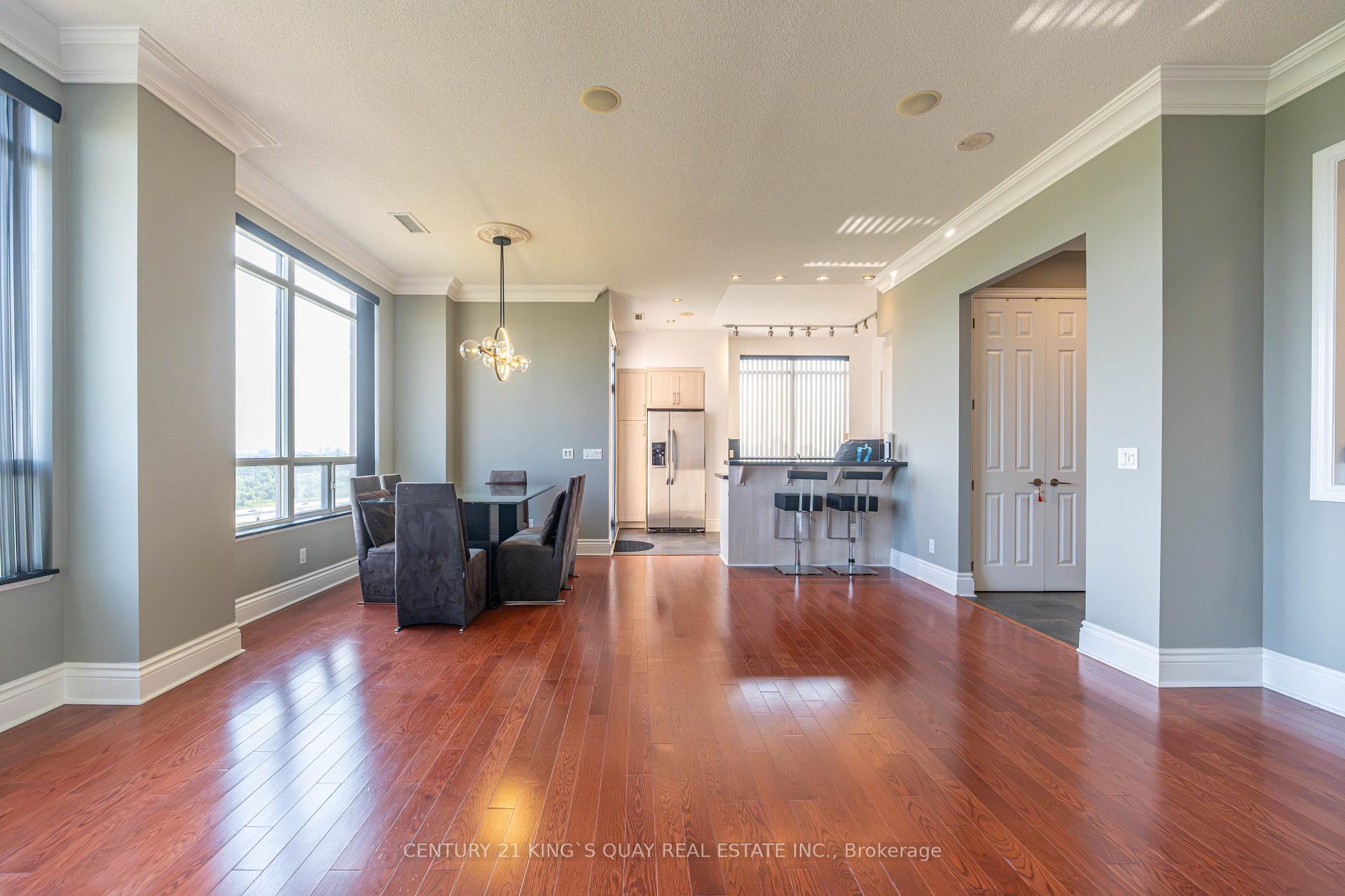 Photo 10 of Unit UPH 10, 37 Galleria Parkway, Markham, Commerce Valley — HOMEH