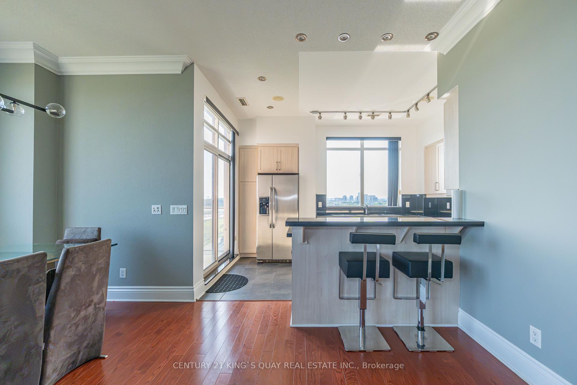 Photo 13 of Unit UPH 10, 37 Galleria Parkway, Markham, Commerce Valley — HOMEH