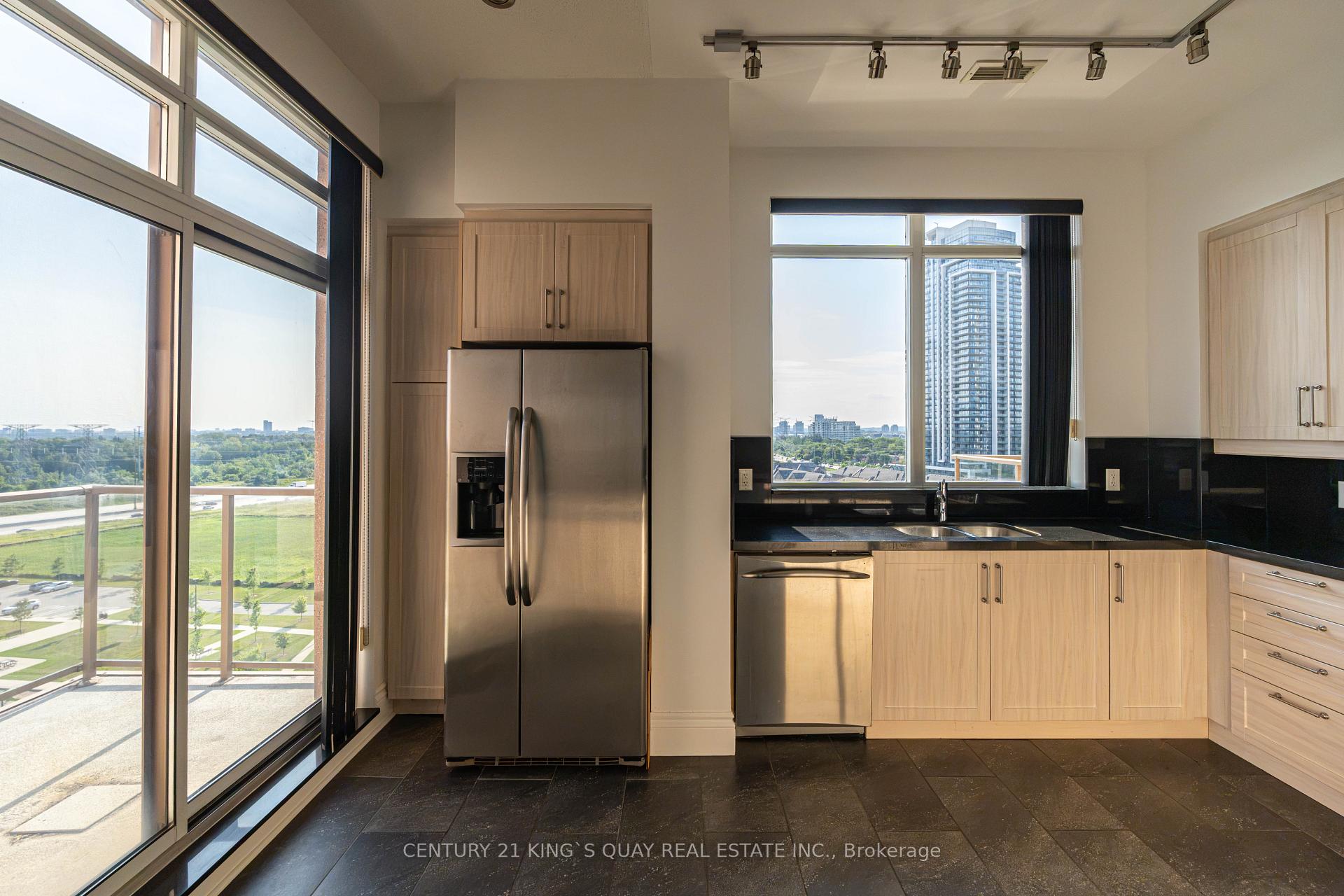 Photo 14 of Unit UPH 10, 37 Galleria Parkway, Markham, Commerce Valley — HOMEH