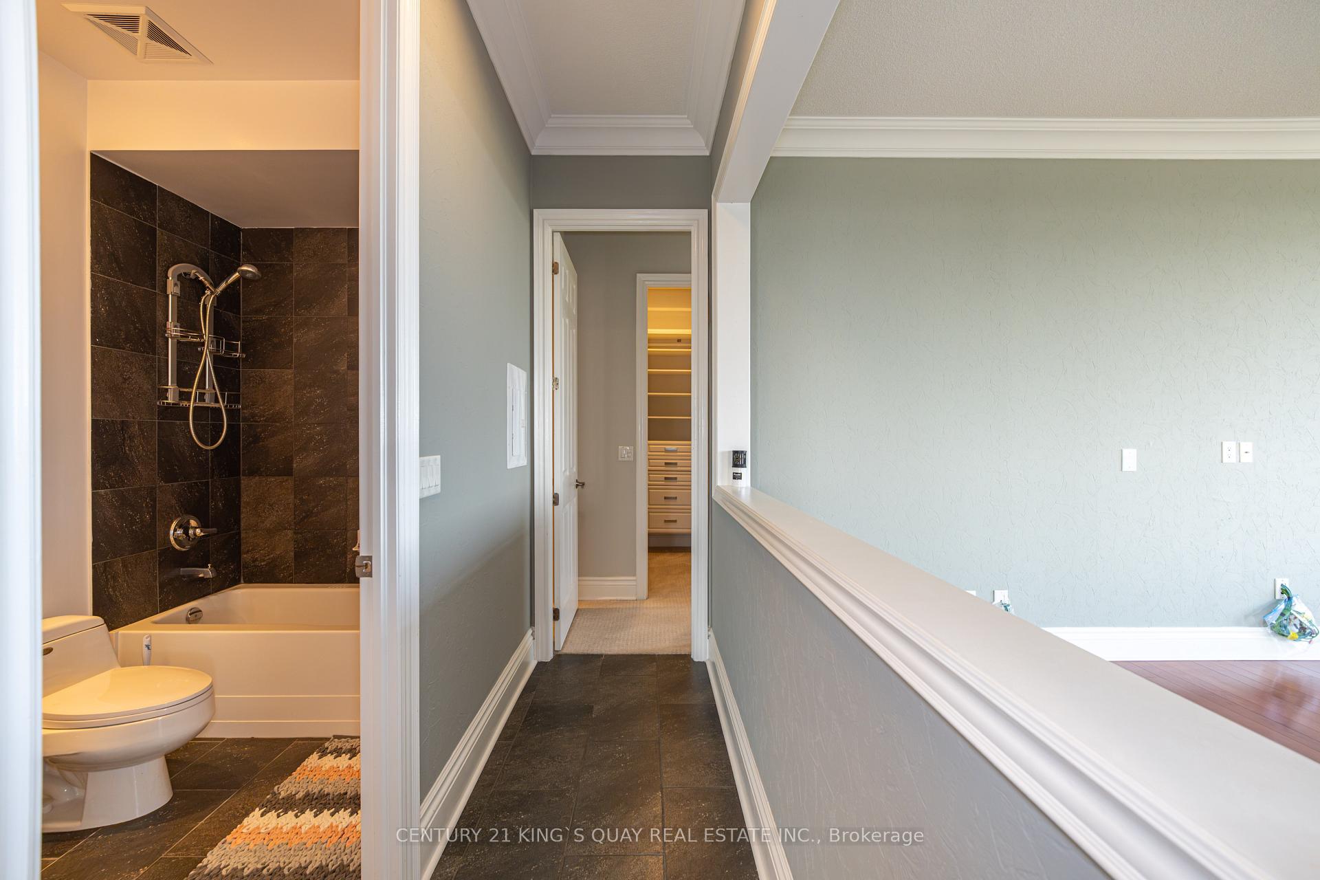 Photo 20 of Unit UPH 10, 37 Galleria Parkway, Markham, Commerce Valley — HOMEH