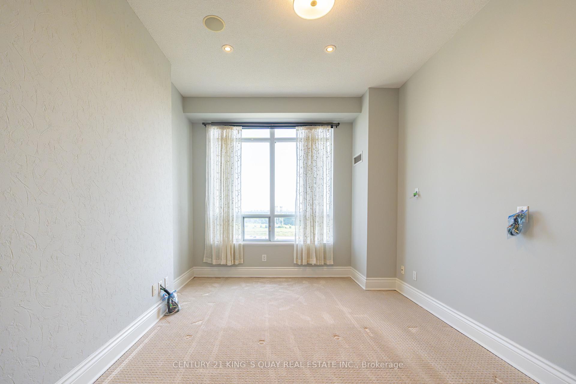 Photo 31 of Unit UPH 10, 37 Galleria Parkway, Markham, Commerce Valley — HOMEH