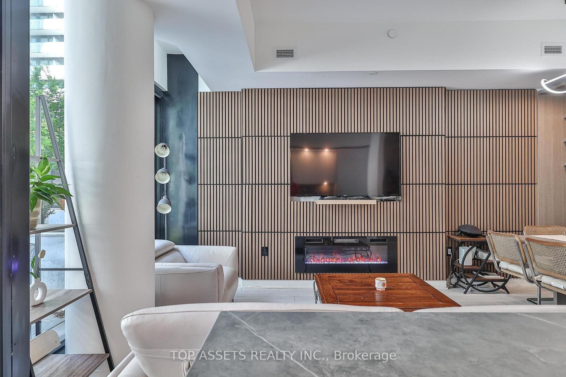 Photo 8 of Unit TH06, 55 Charles Street E, Toronto, Church-Yonge Corridor — HOMEH