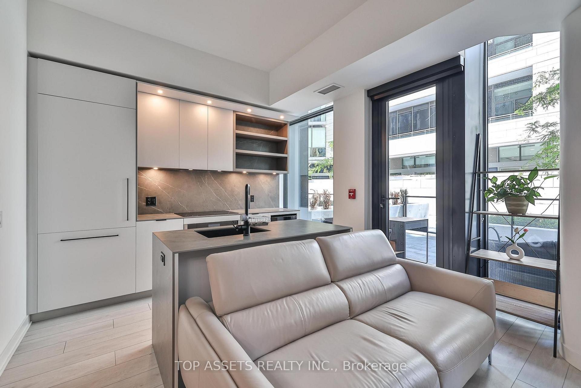 Photo 10 of Unit TH06, 55 Charles Street E, Toronto, Church-Yonge Corridor — HOMEH