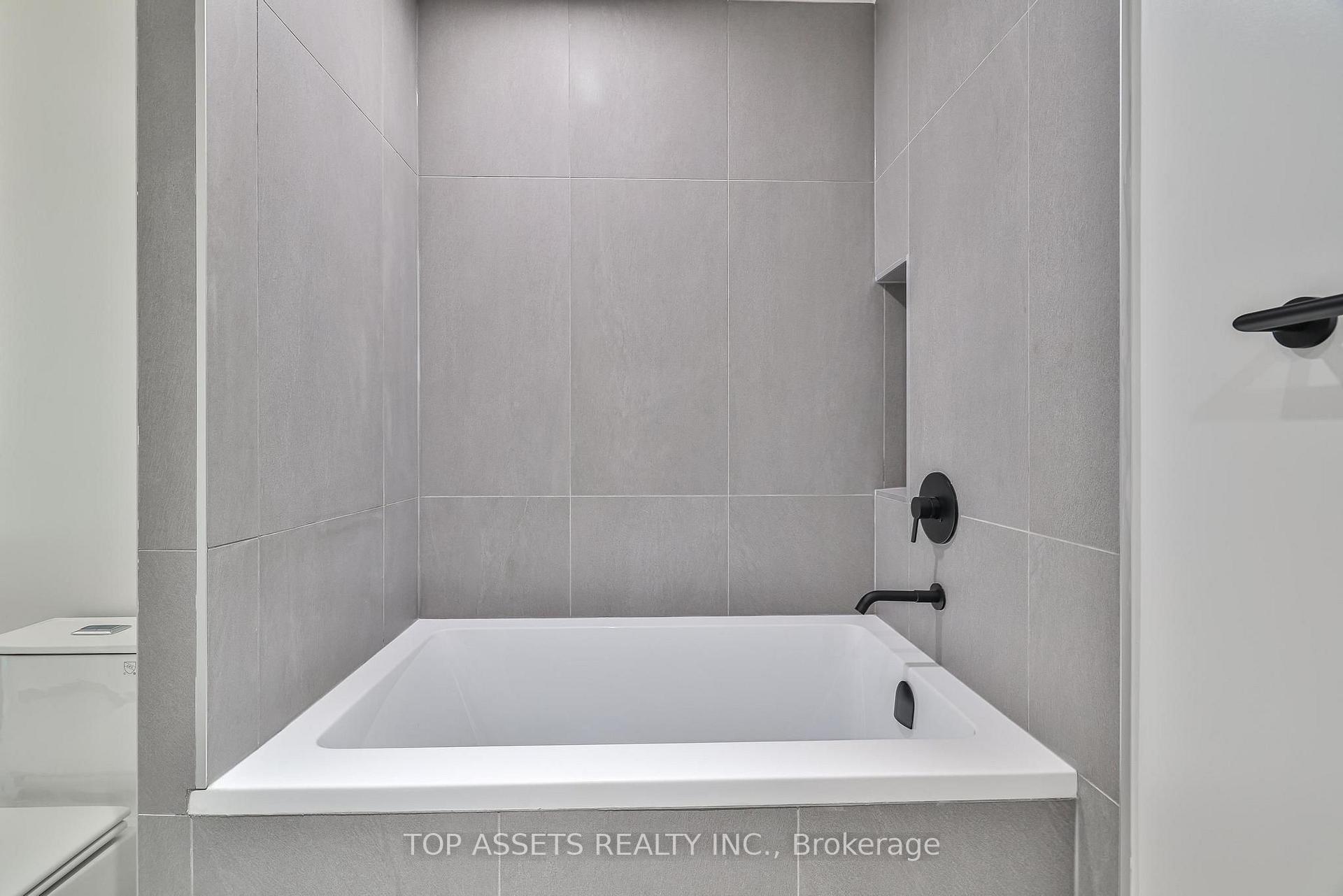 Photo 33 of Unit TH06, 55 Charles Street E, Toronto, Church-Yonge Corridor — HOMEH
